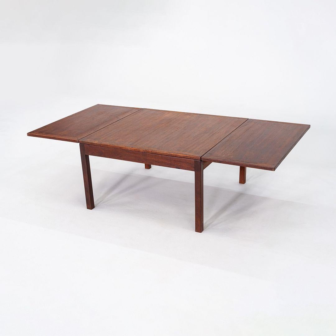 Teak Tavolino da caffè a foglia di goccia anni '60 di Borg Mogensen per Fredericia Stolefabrik, 31x63 in vendita