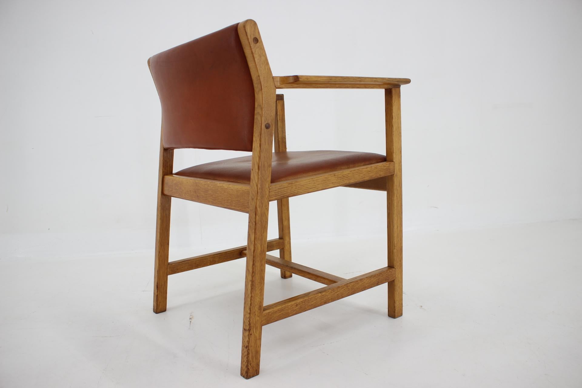 Mid-20th Century 1960s Borge Mogensen Oak and Leather Desk Chair, Denmark