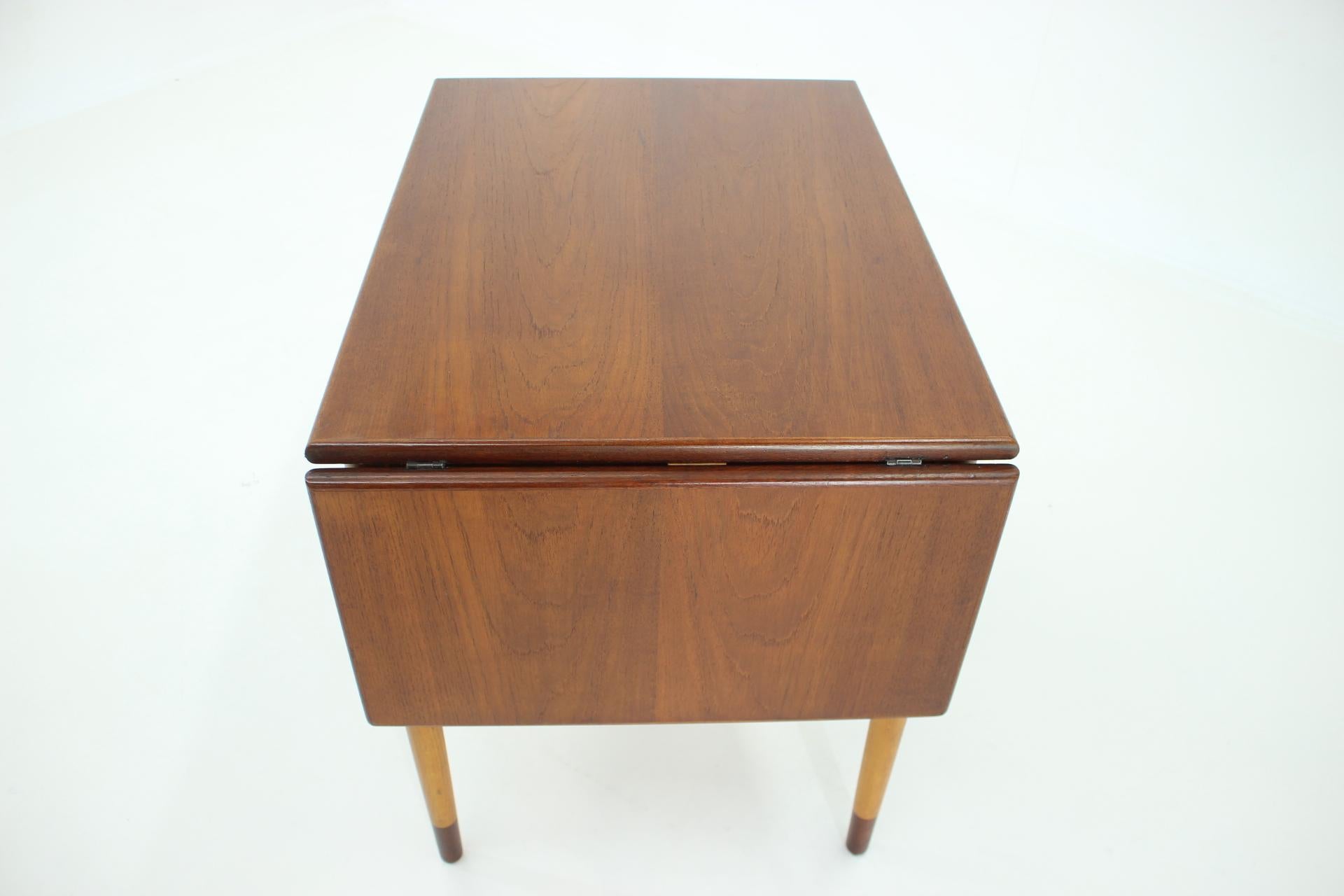 1960s Borge Mogensen Teak and Oak Coffee Table for Soborg Mobelfabric, Denmark For Sale 2
