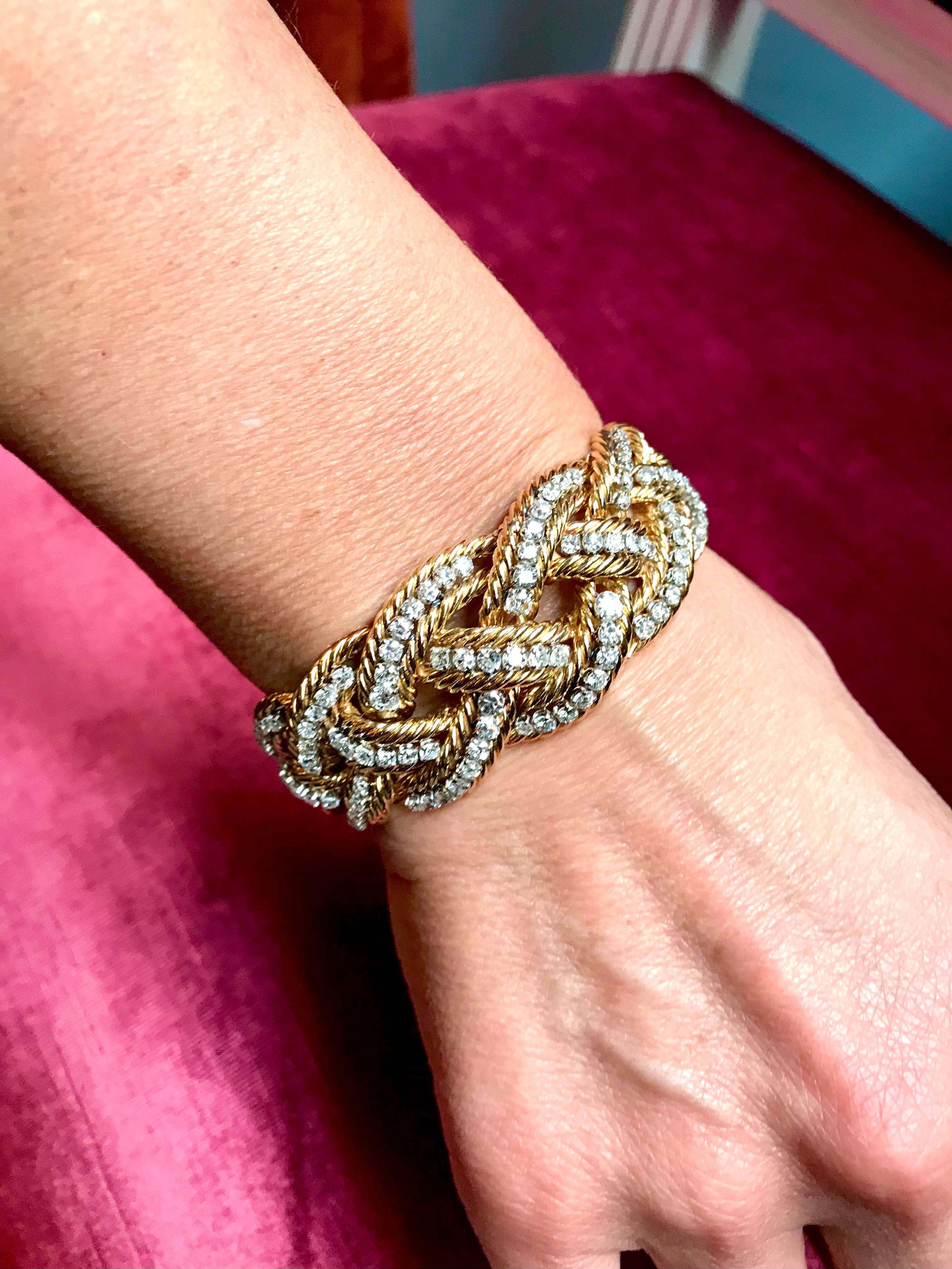 1960er Jahre Boucheron Diamant Gelbgold Platin geflochtenes Armband im Angebot 6