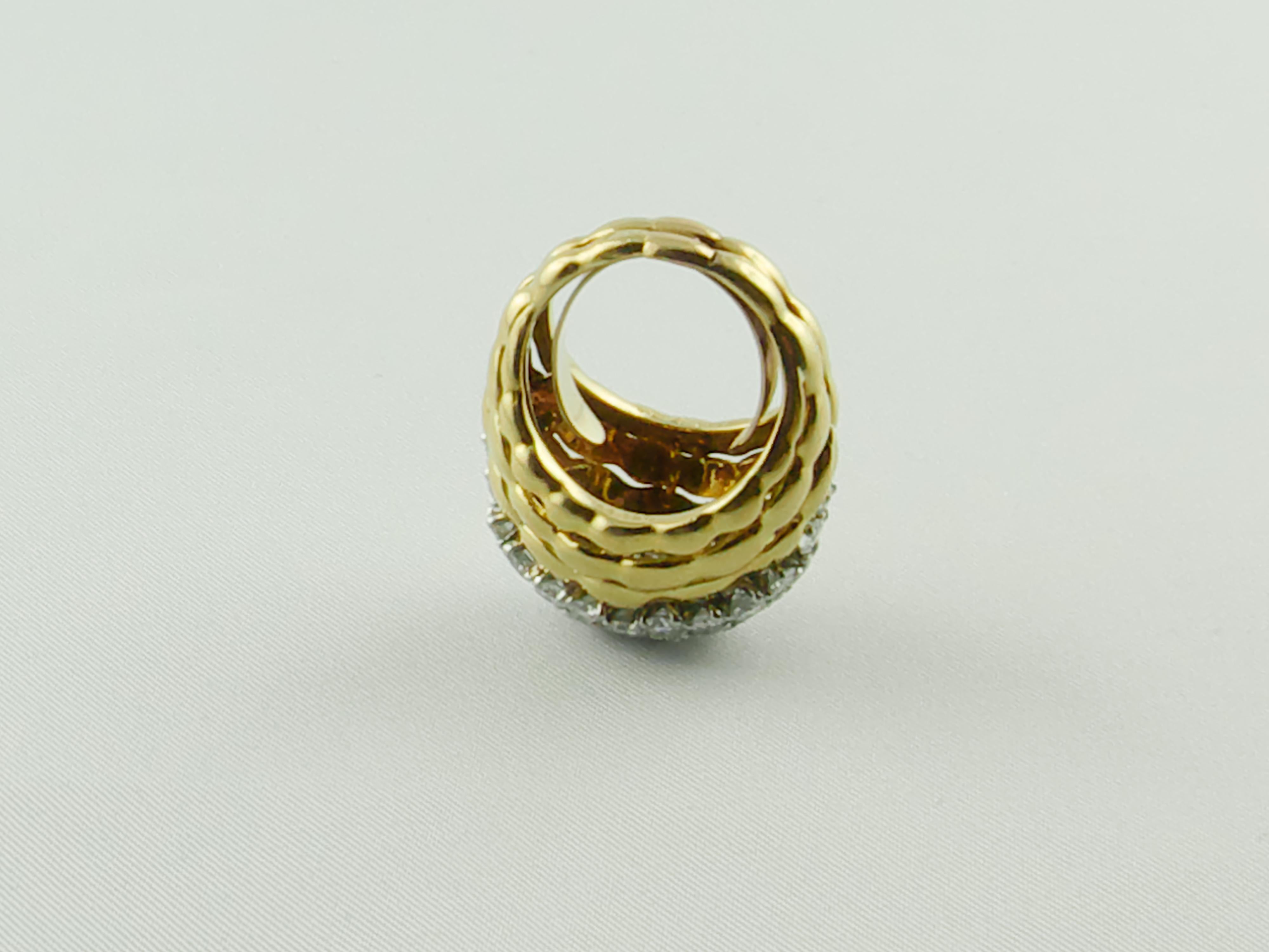 Women's 1960s Boucheron Paris Diamond 18 Karat Yellow Gold Ring