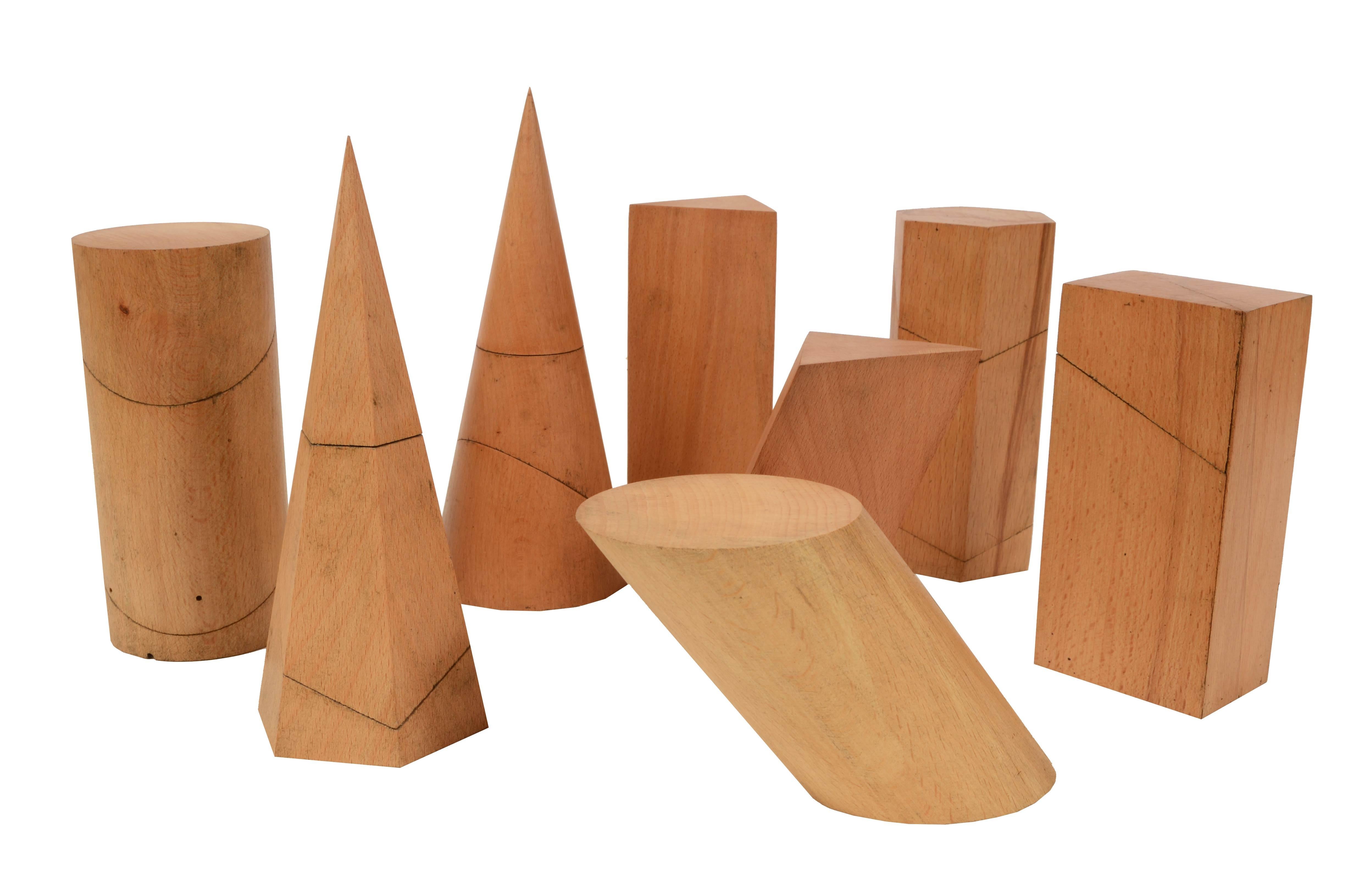 1960s Box with 14 Dismounplate Geometric Solids Oak Wood Signed Vallardi Milano  7
