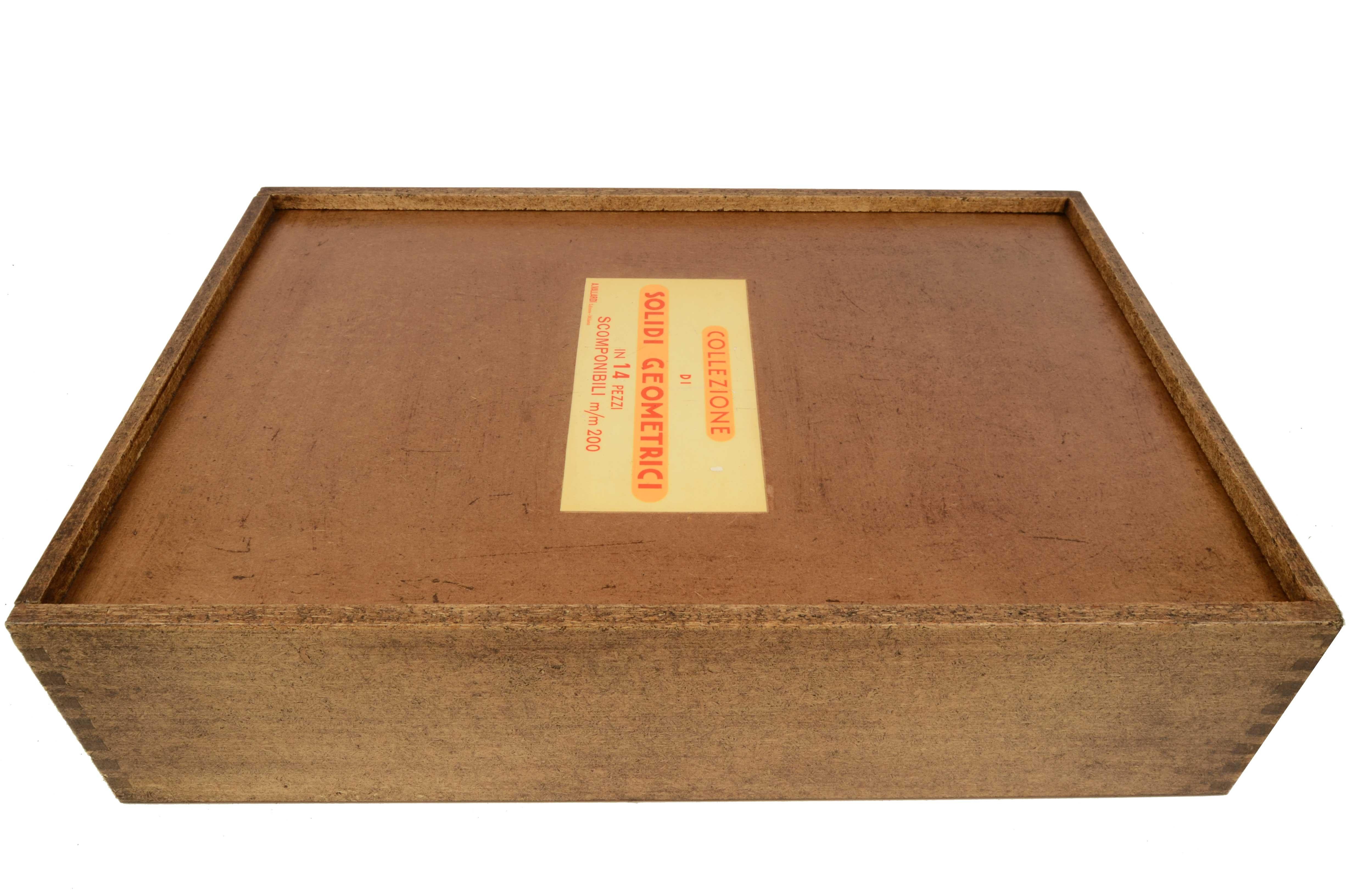 1960s Box with 14 Dismounplate Geometric Solids Oak Wood Signed Vallardi Milano  14