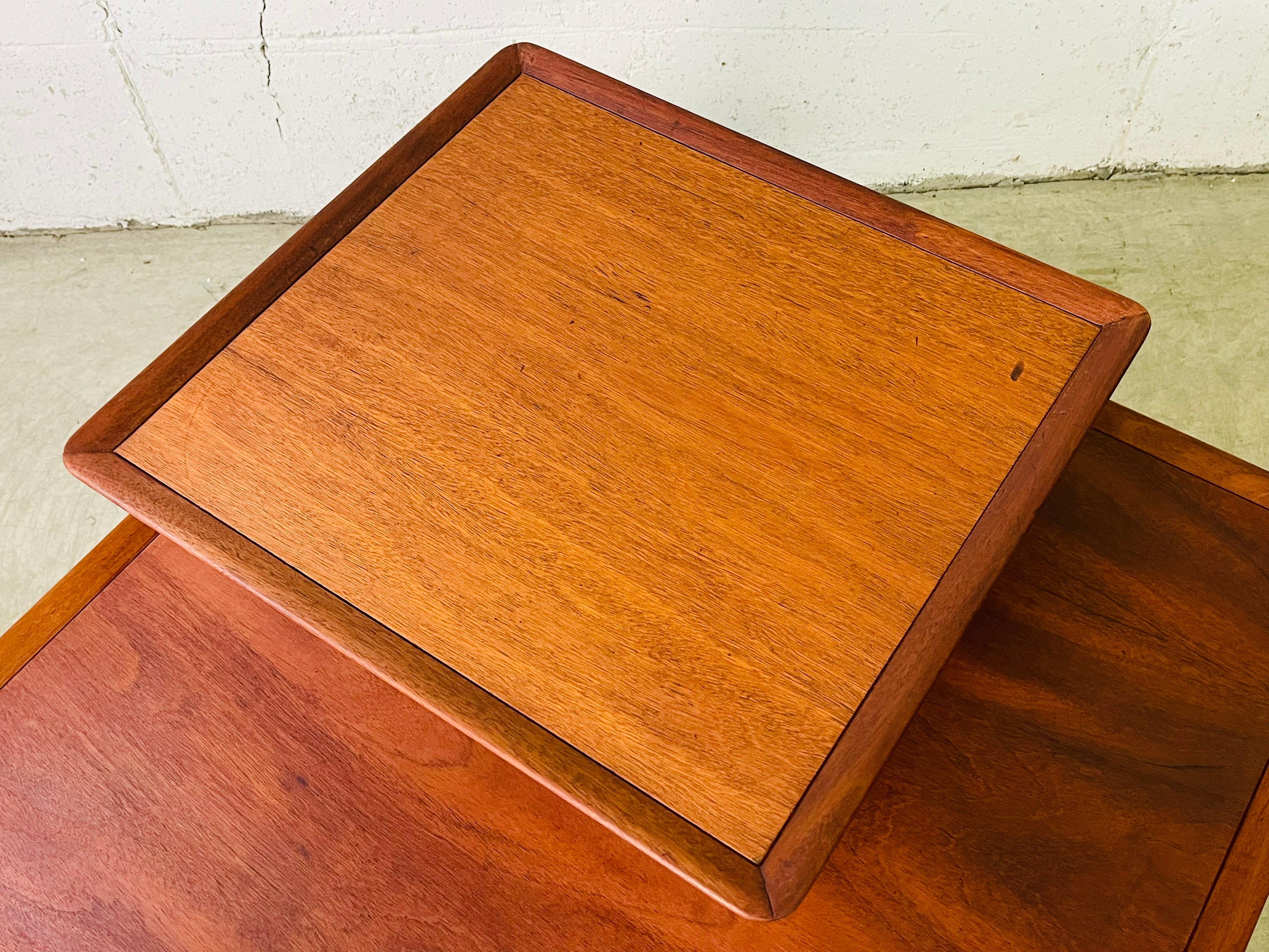 1960s Brandt Solid Mahogany Two-Tier Square Side Table In Good Condition For Sale In Amherst, NH
