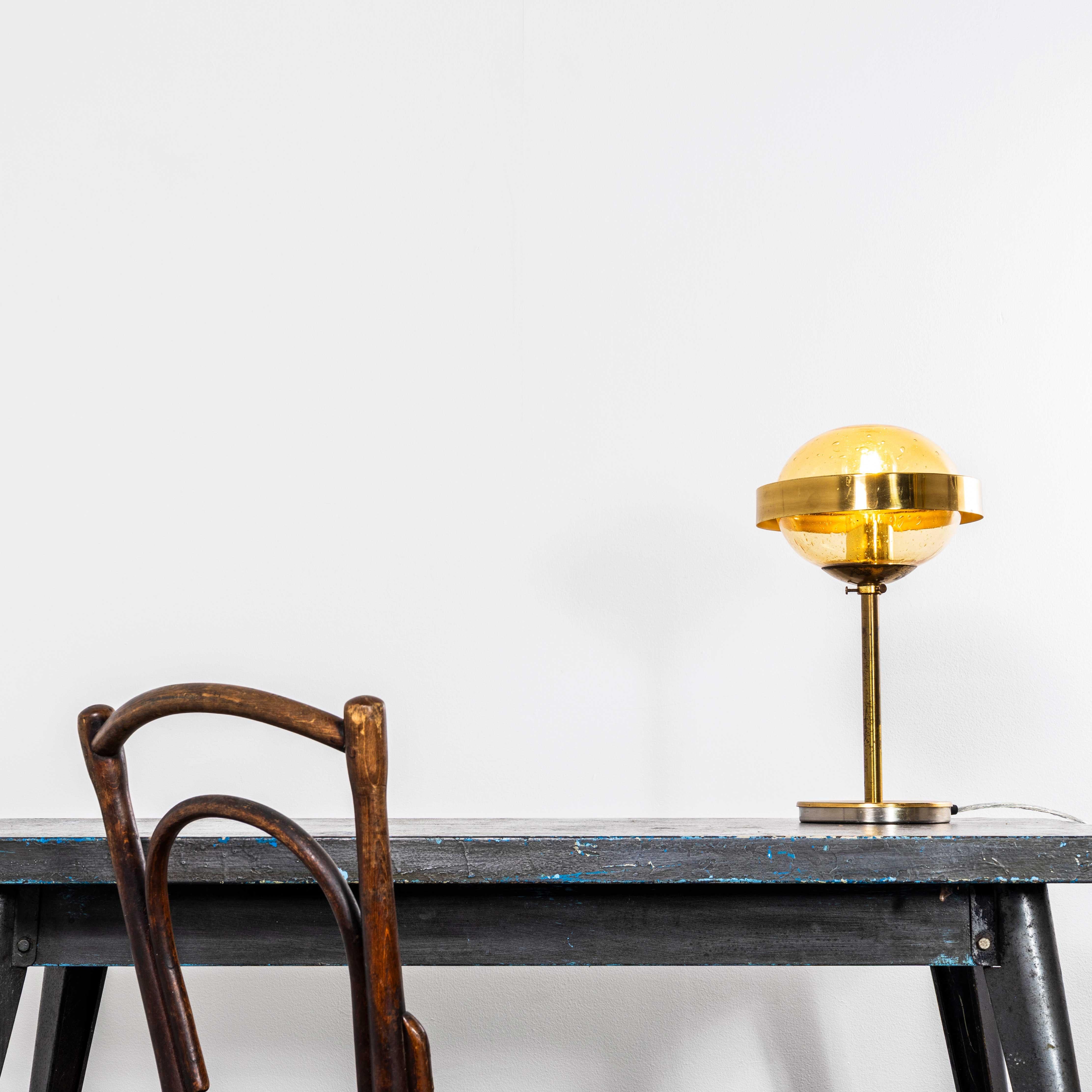 1960’s Brass And Amber Glass Table Lamp For Sale 2