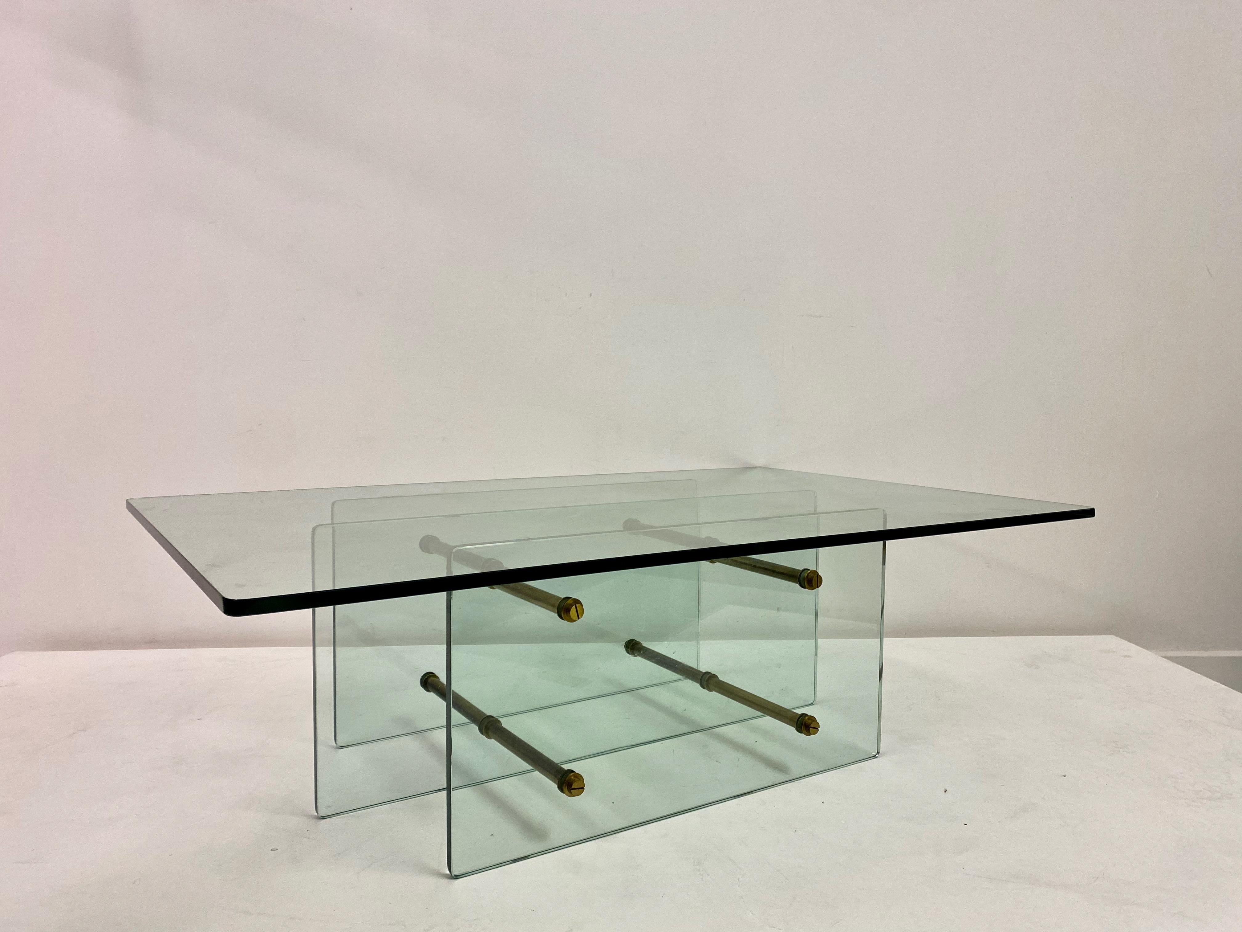 1960s Brass and Glass Coffee Table Attributed to Fontana Arte For Sale 7