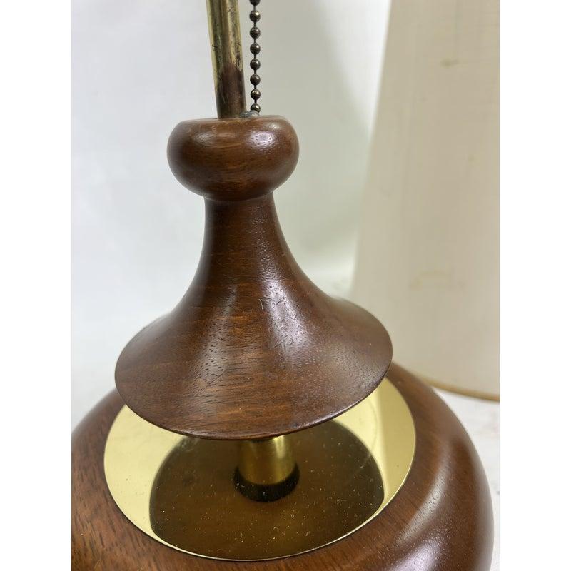 Mid-Century Modern 1960s Brass and Walnut Table Lamp by Modeline