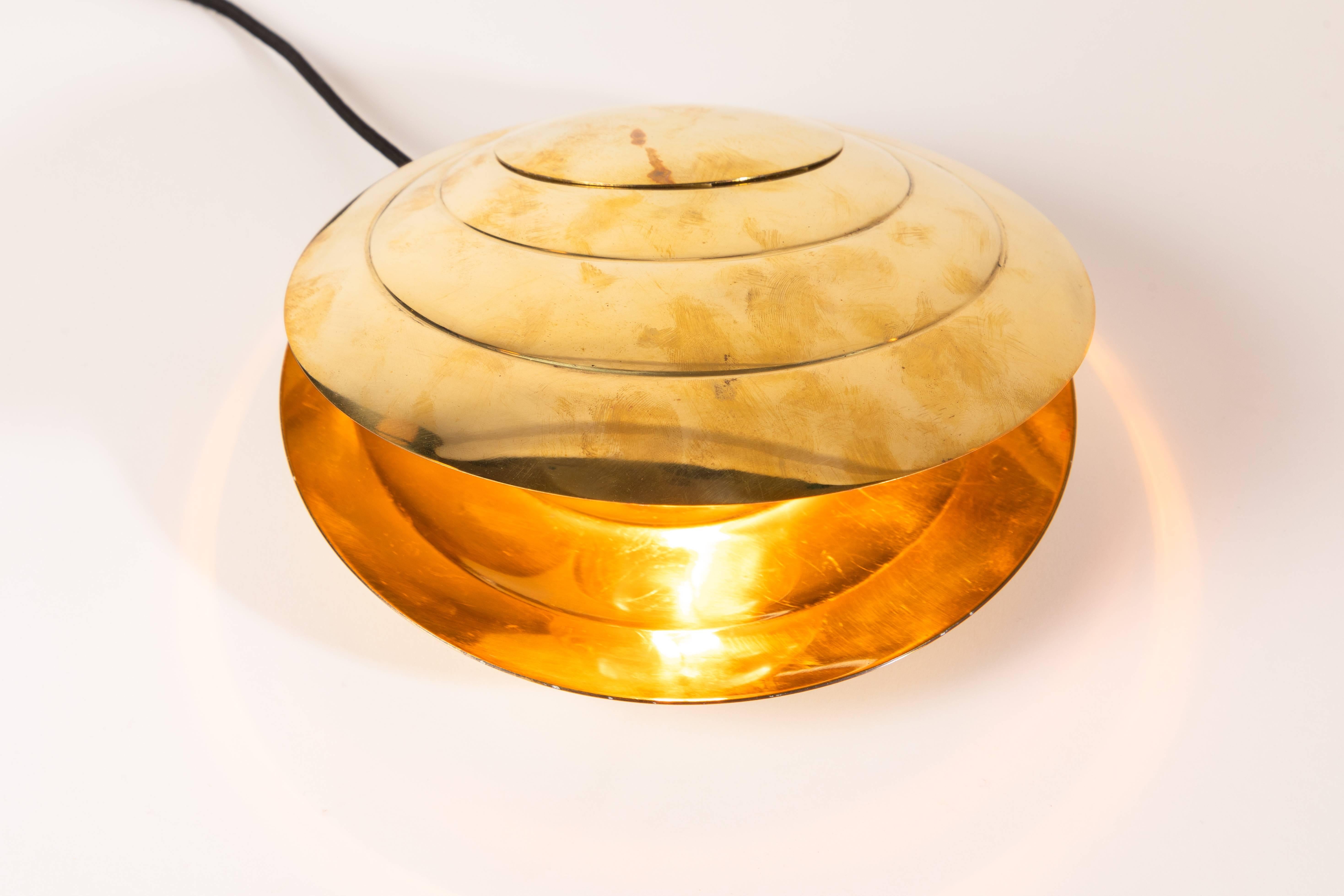 Italian 1960s Brass Clamshell Table Lamp by Angelo Brotto