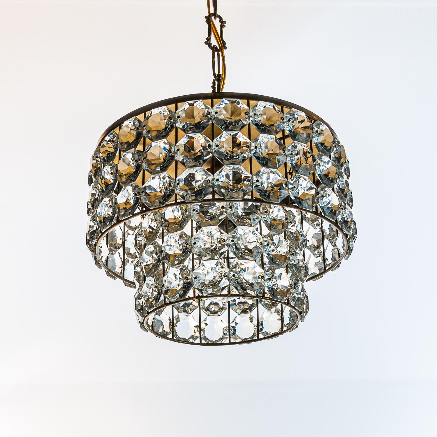 Colgante de latón y cristal de los años 60 de Bakalowits & Sons Latón en venta