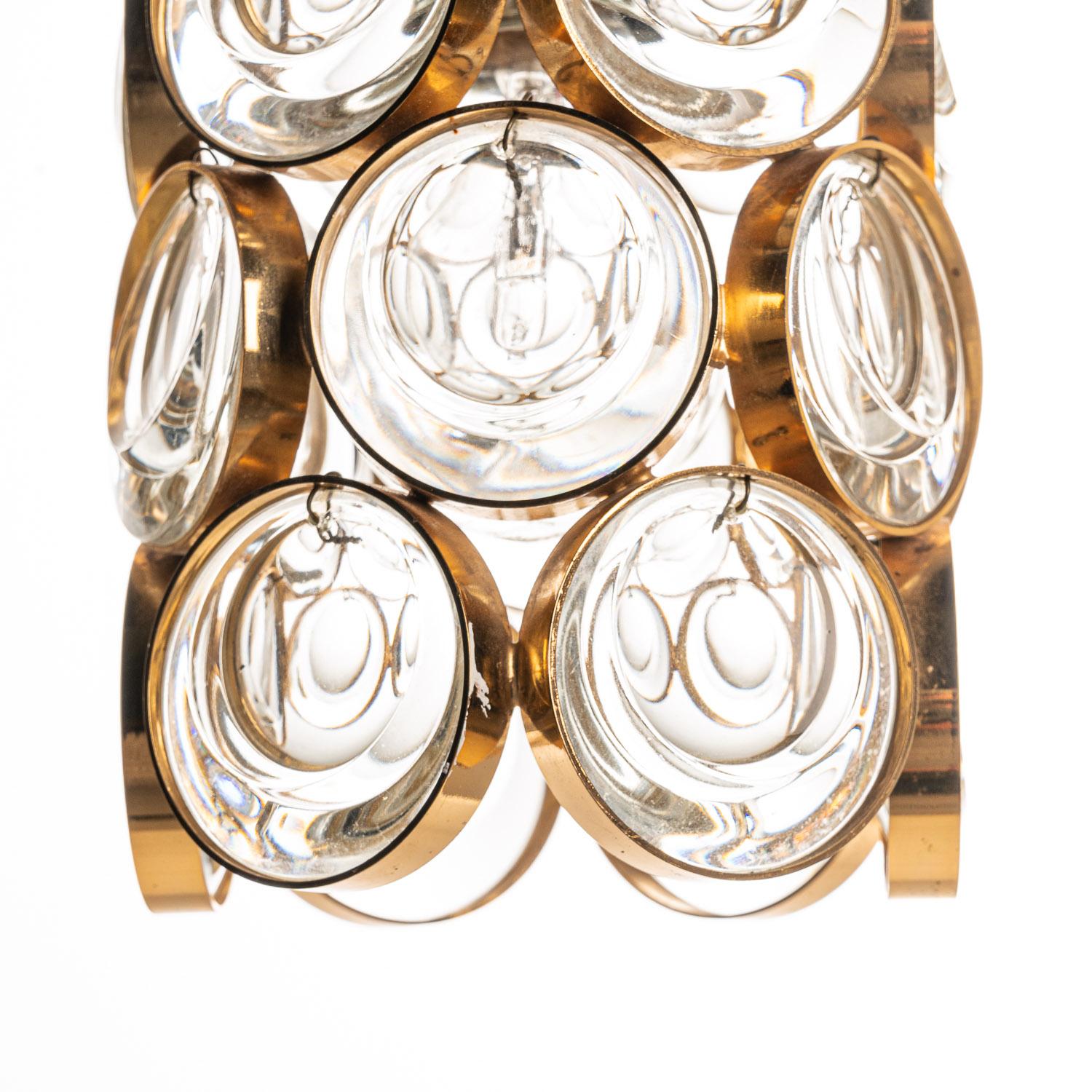 Anhänger aus Messing und Kristallglas aus den 1960er Jahren im Stil von Palwa im Zustand „Gut“ im Angebot in Schoorl, NH