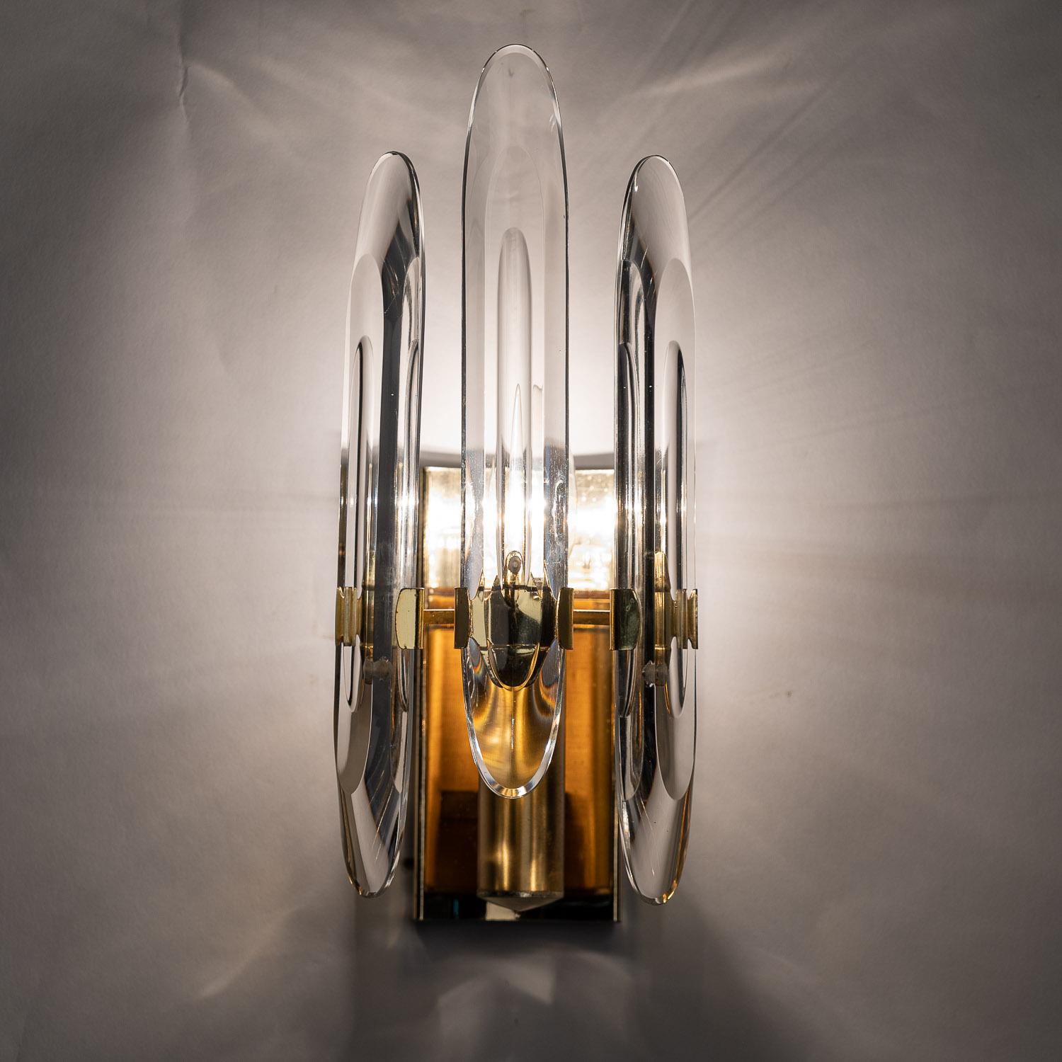 1960's Brass & Crystal Glass Sconces by Gaetano Sciolari For Sale 1