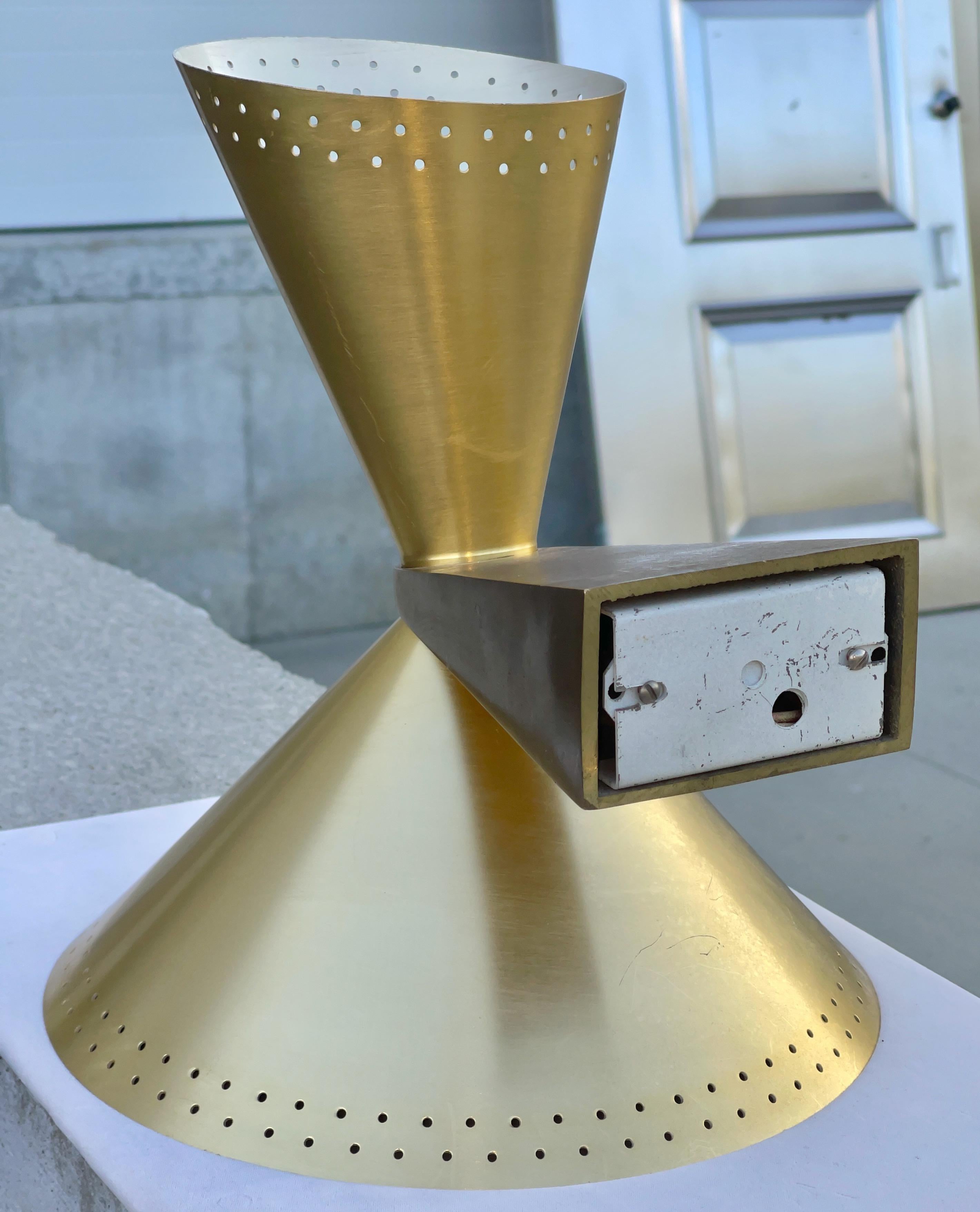 1960's Messing Diabolo Sconce Up & Down Lighter im Angebot 3