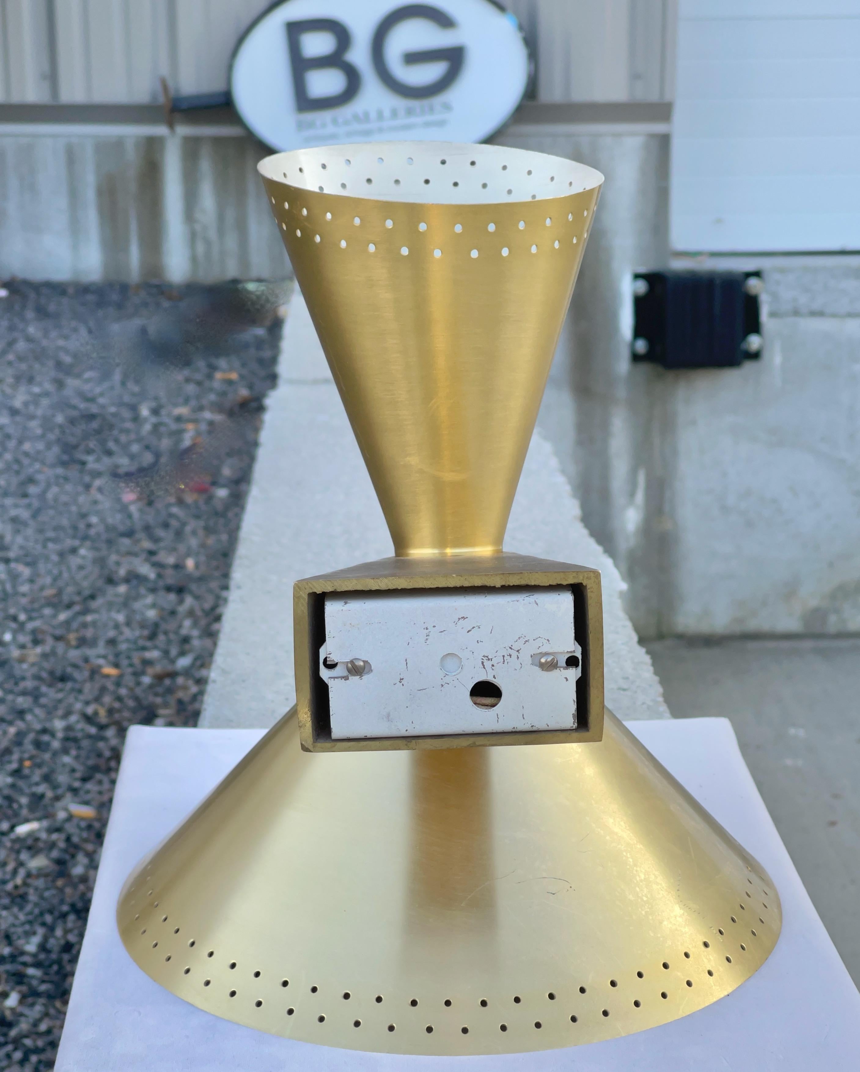 1960's Messing Diabolo Sconce Up & Down Lighter im Angebot 4