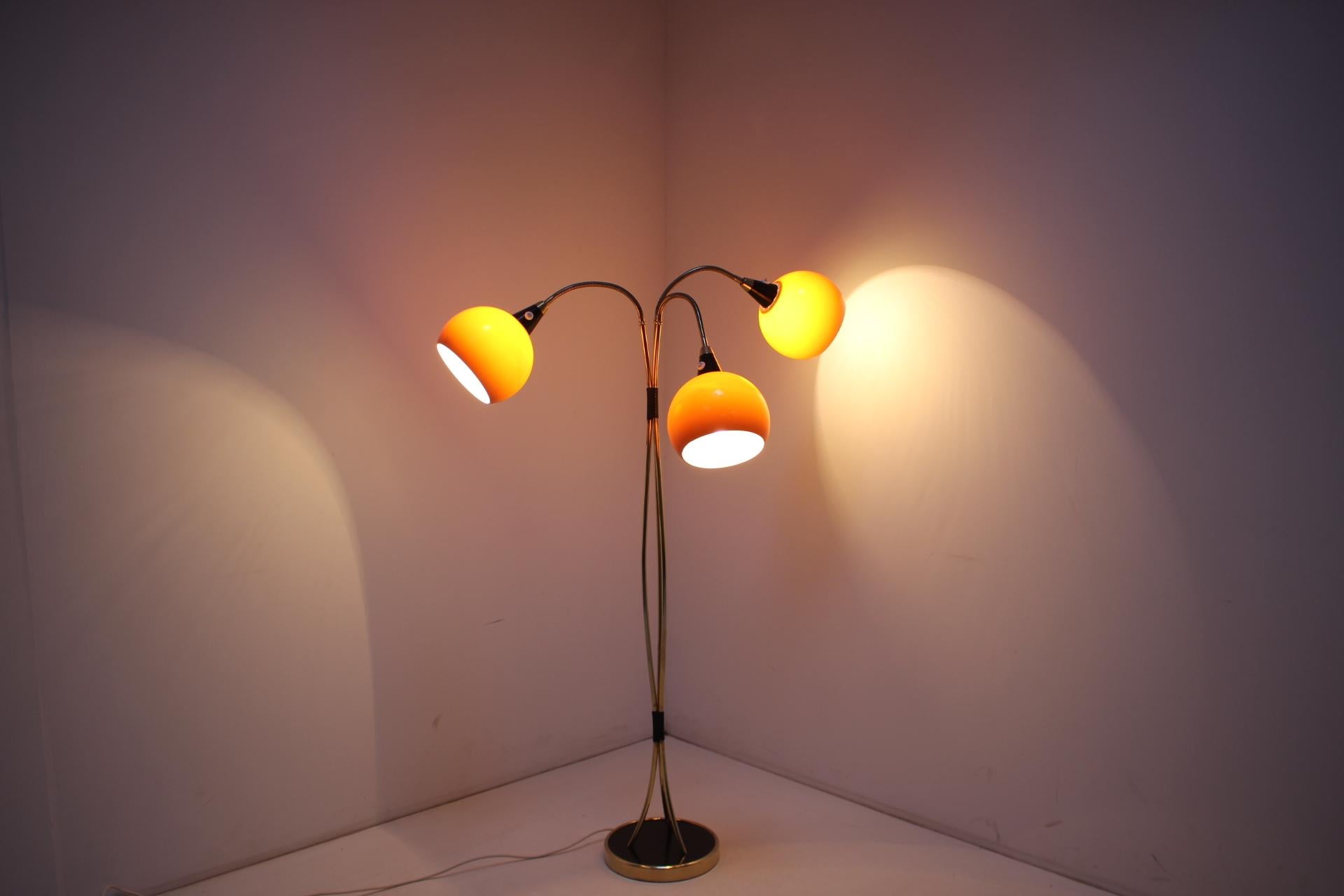 1960s Brass Floor Lamp, Czechoslovakia For Sale 8
