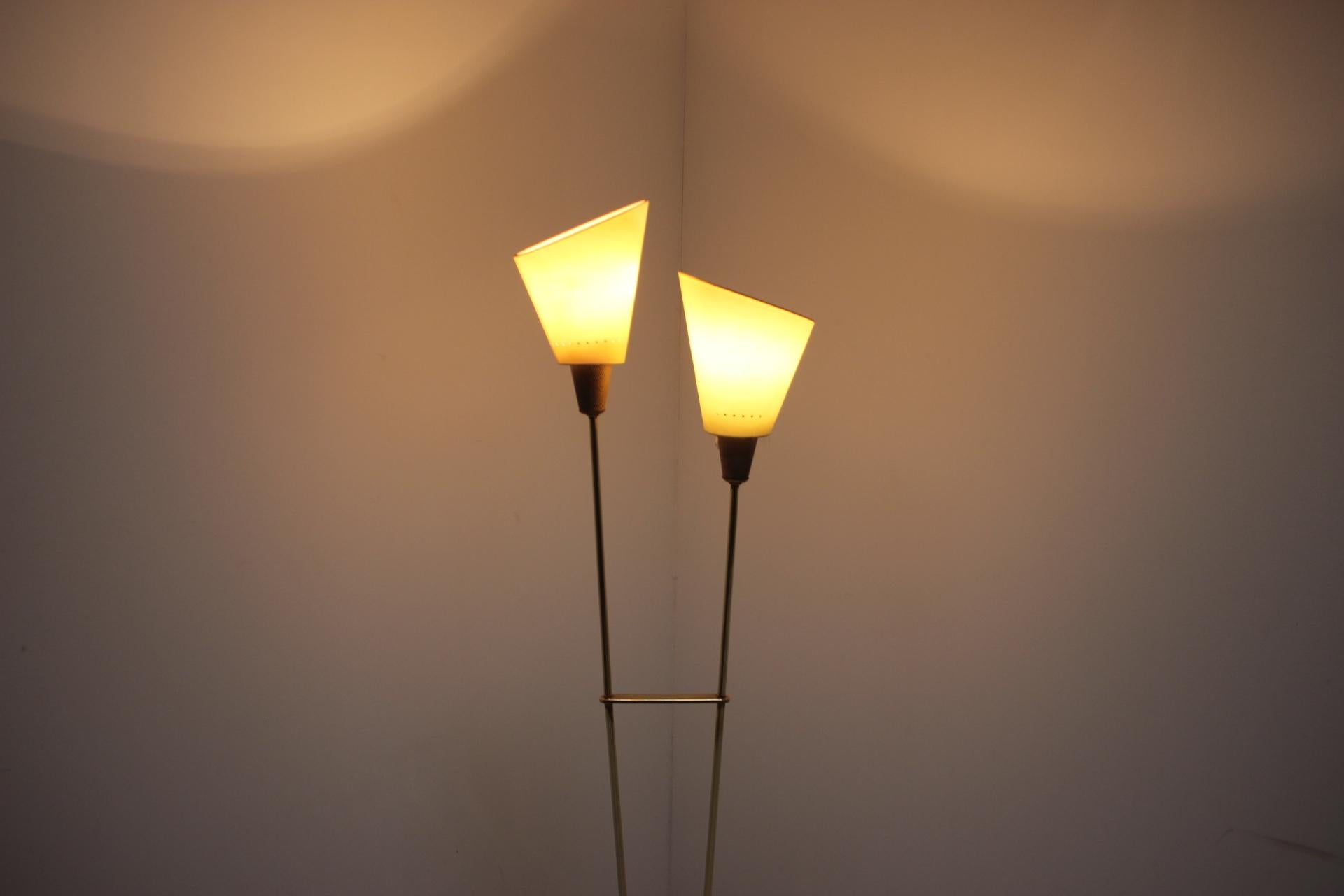 1960s Brass Floor Lamp, Czechoslovakia For Sale 3