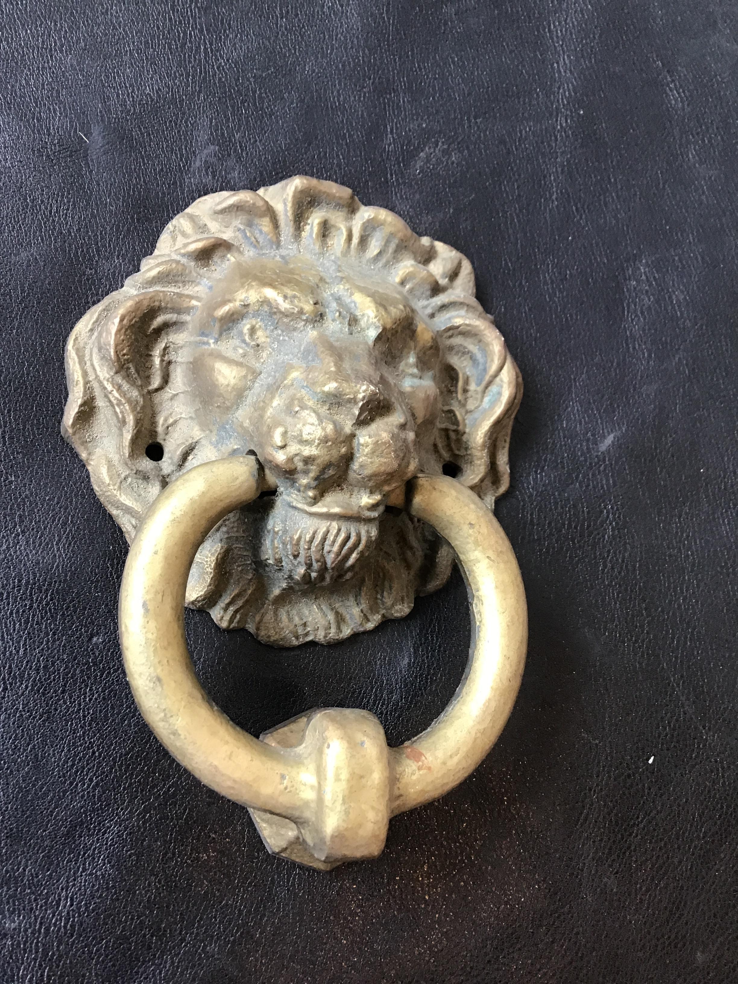 SOLID BRASS TRADITIONAL SMALL VICTORIAN LION HEAD DOOR KNOCKER 