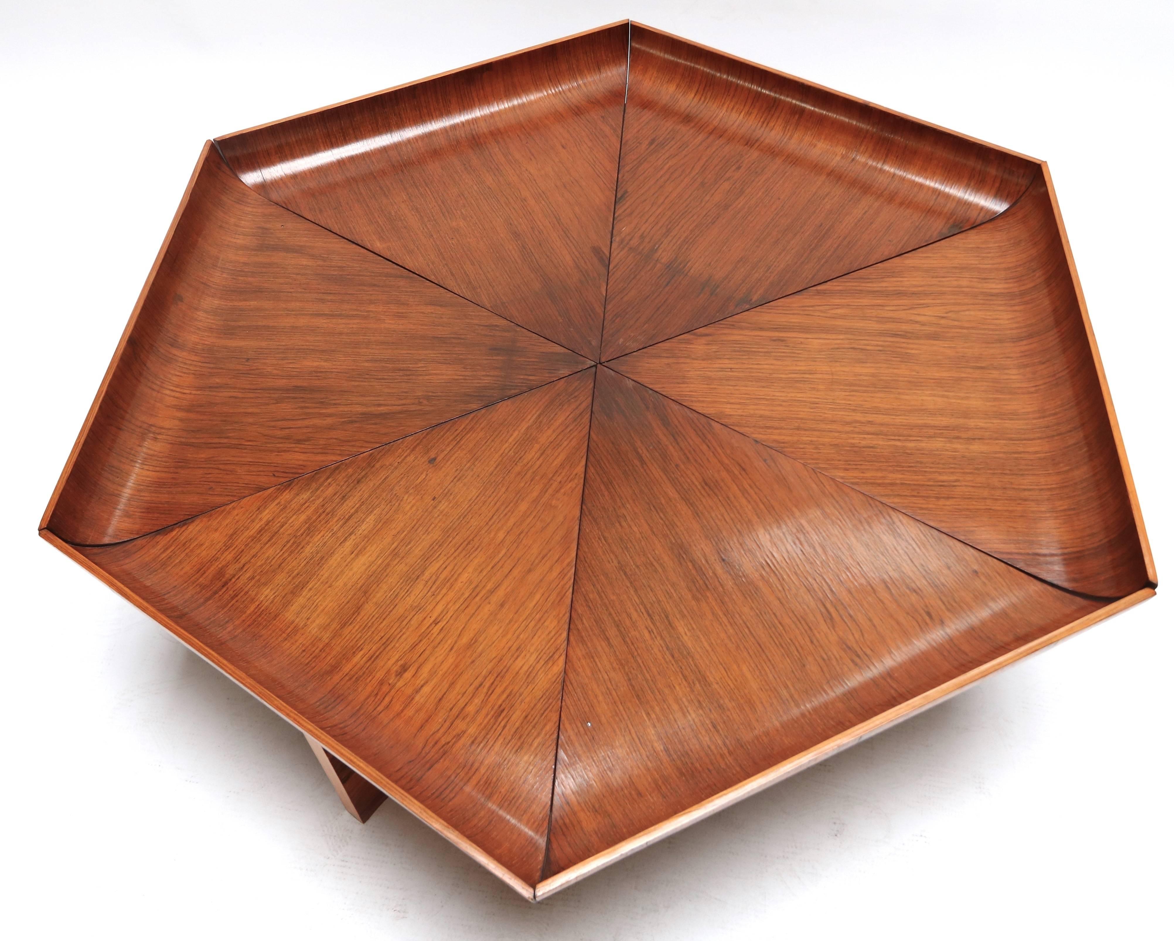 1960s Brazilian Jacaranda Coffee Table by Jorge Zalszupin In Good Condition In Los Angeles, CA