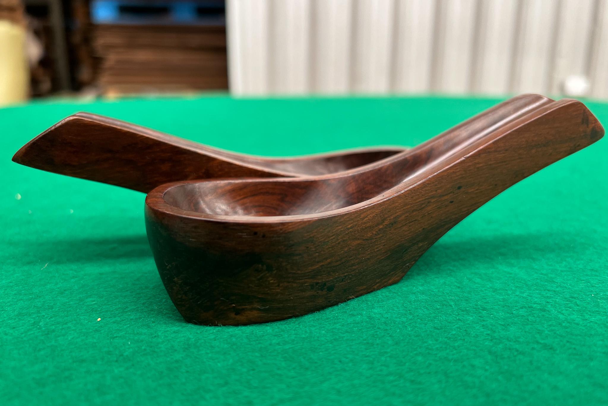 Mid-Century Modern 1960s Brazilian Modern Pipe Holder in Rosewood by Jean Gillon For Sale