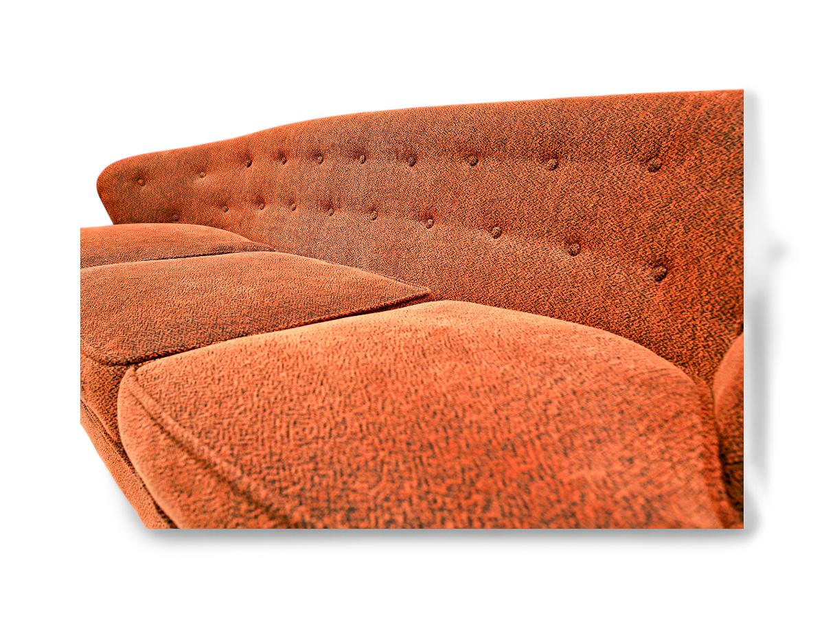 Travail du bois Sofa Concha moderne brésilien des années 1960 en bois de feuillus et tissu, par Joaquim Tenreiro en vente