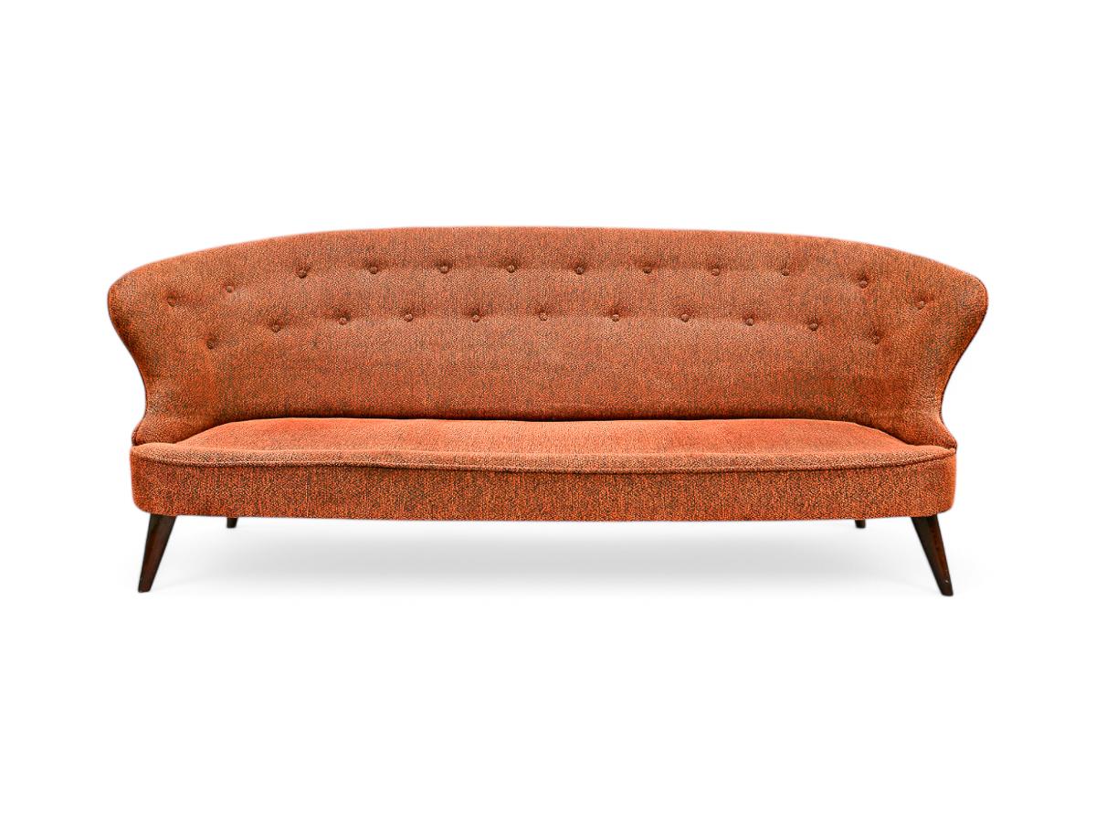 Sofa Concha moderne brésilien des années 1960 en bois de feuillus et tissu, par Joaquim Tenreiro Bon état - En vente à New York, NY