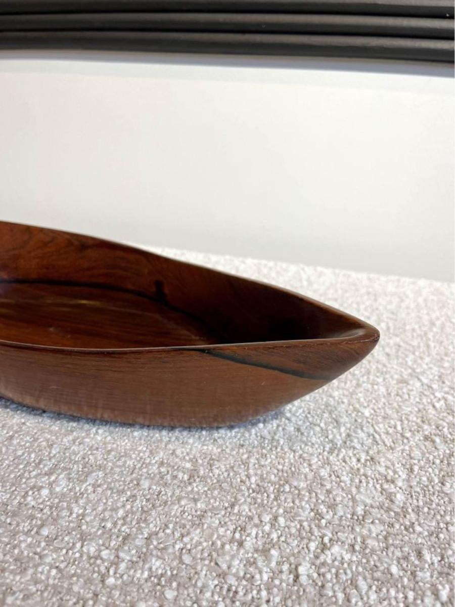 1960s Brazilian Rosewood Bowl by Jean Gillon for Wood Art In Excellent Condition For Sale In Victoria, BC