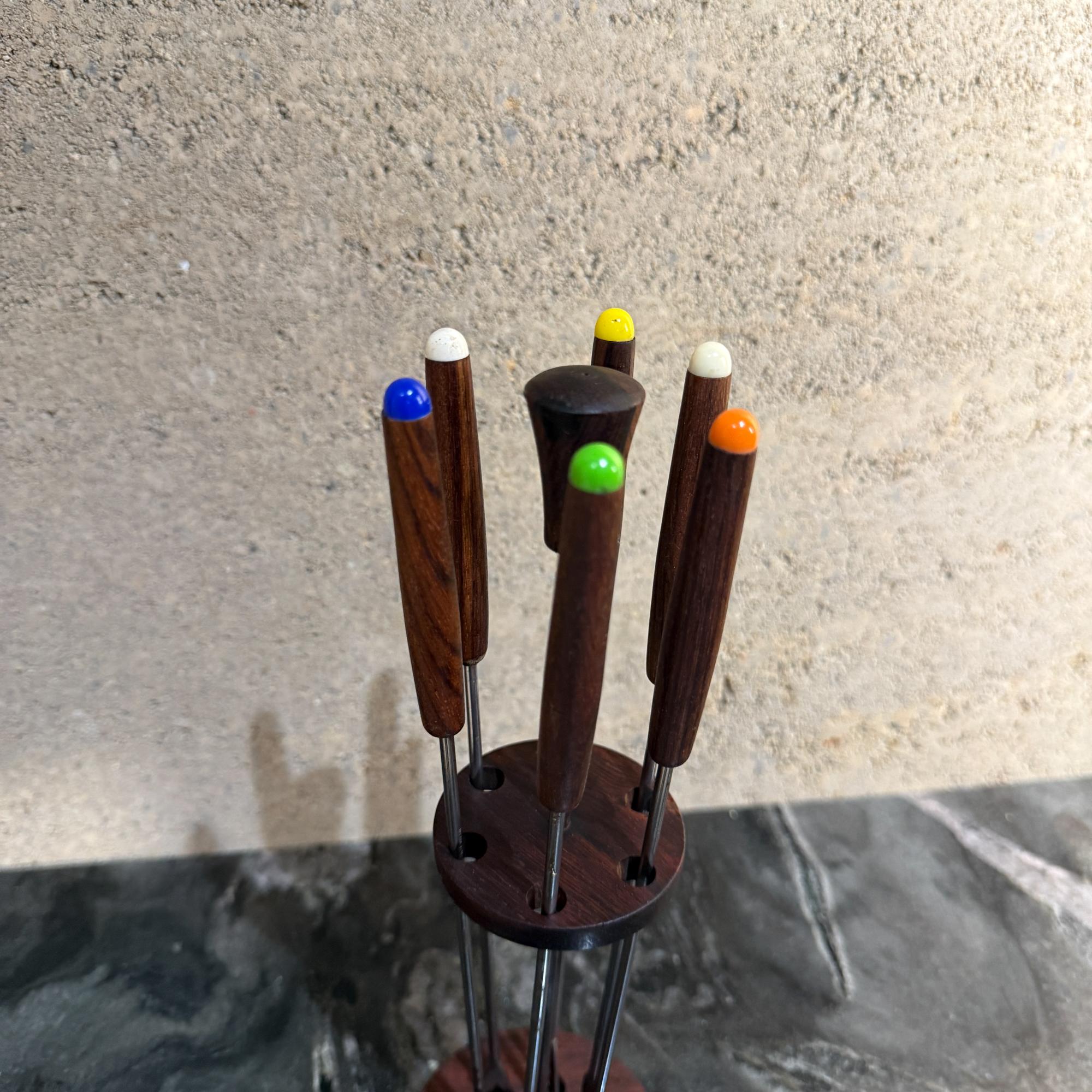 1960er Jahre brasilianischen Palisander Fondue-Gabel-Halter Set Mid-Century Modern (Moderne der Mitte des Jahrhunderts) im Angebot