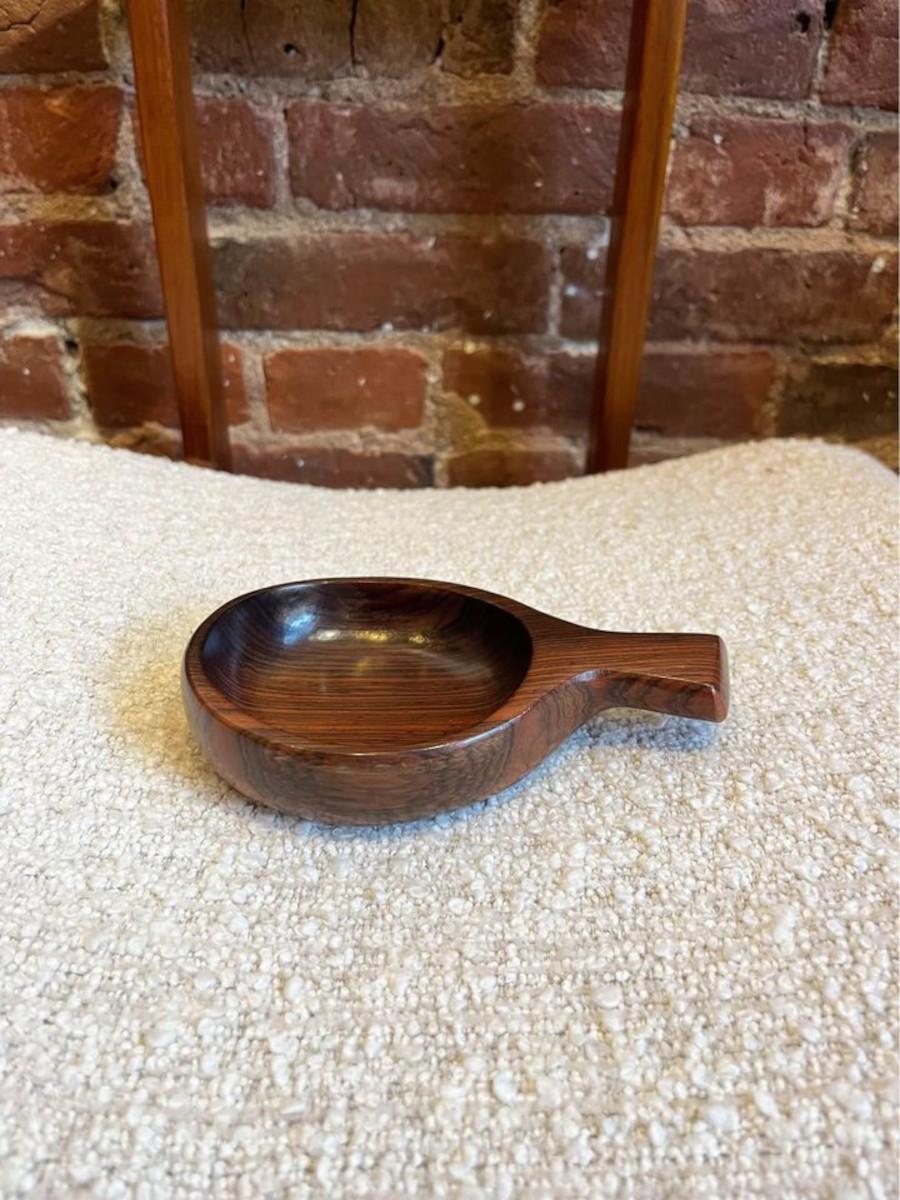 Mid-Century Modern 1960s Brazilian Rosewood Handled Bowl by Jean Gillon For Sale