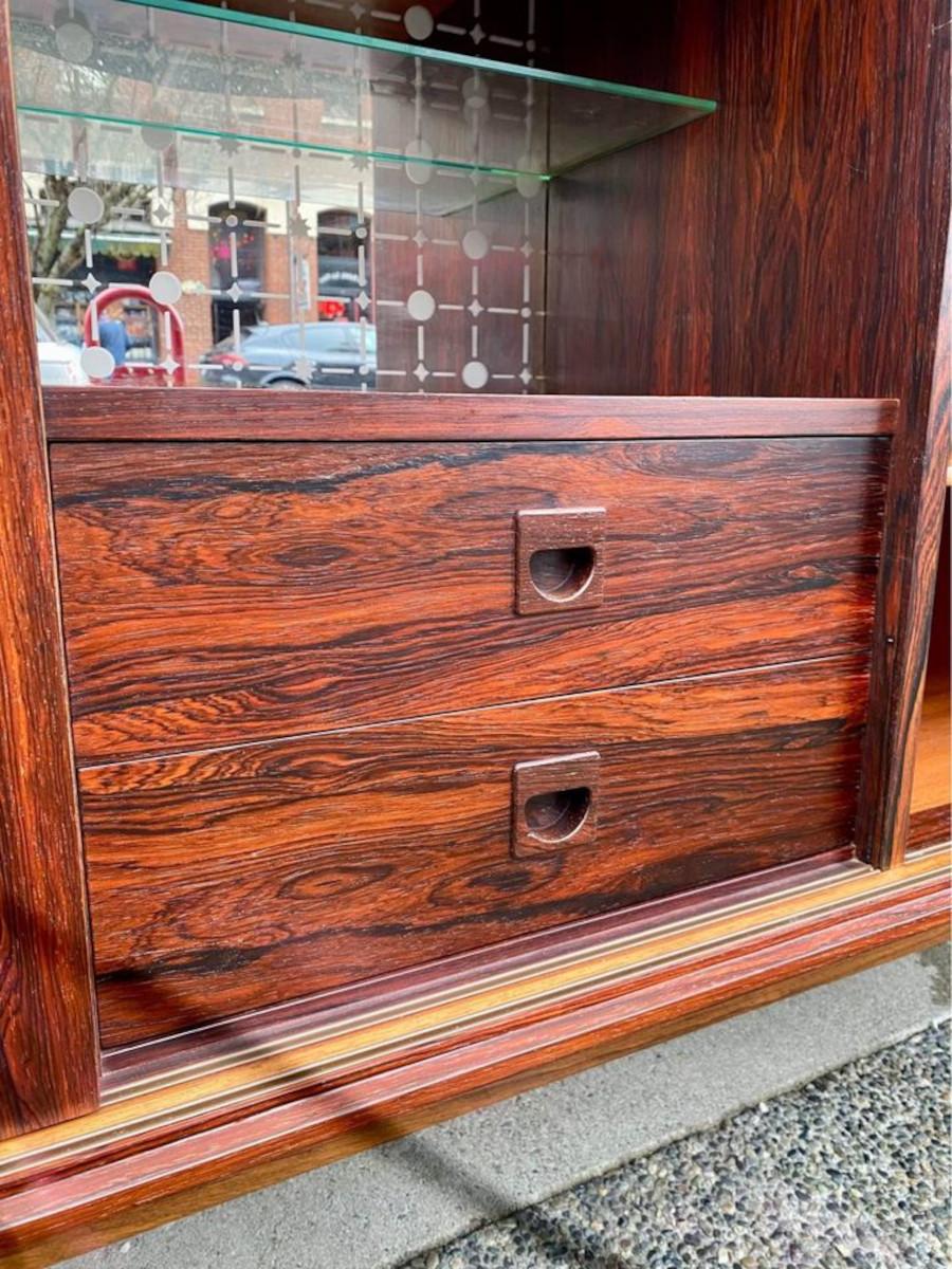 1960s Brazilian Rosewood Sideboard  Credenza Made in Denmark For Sale 3