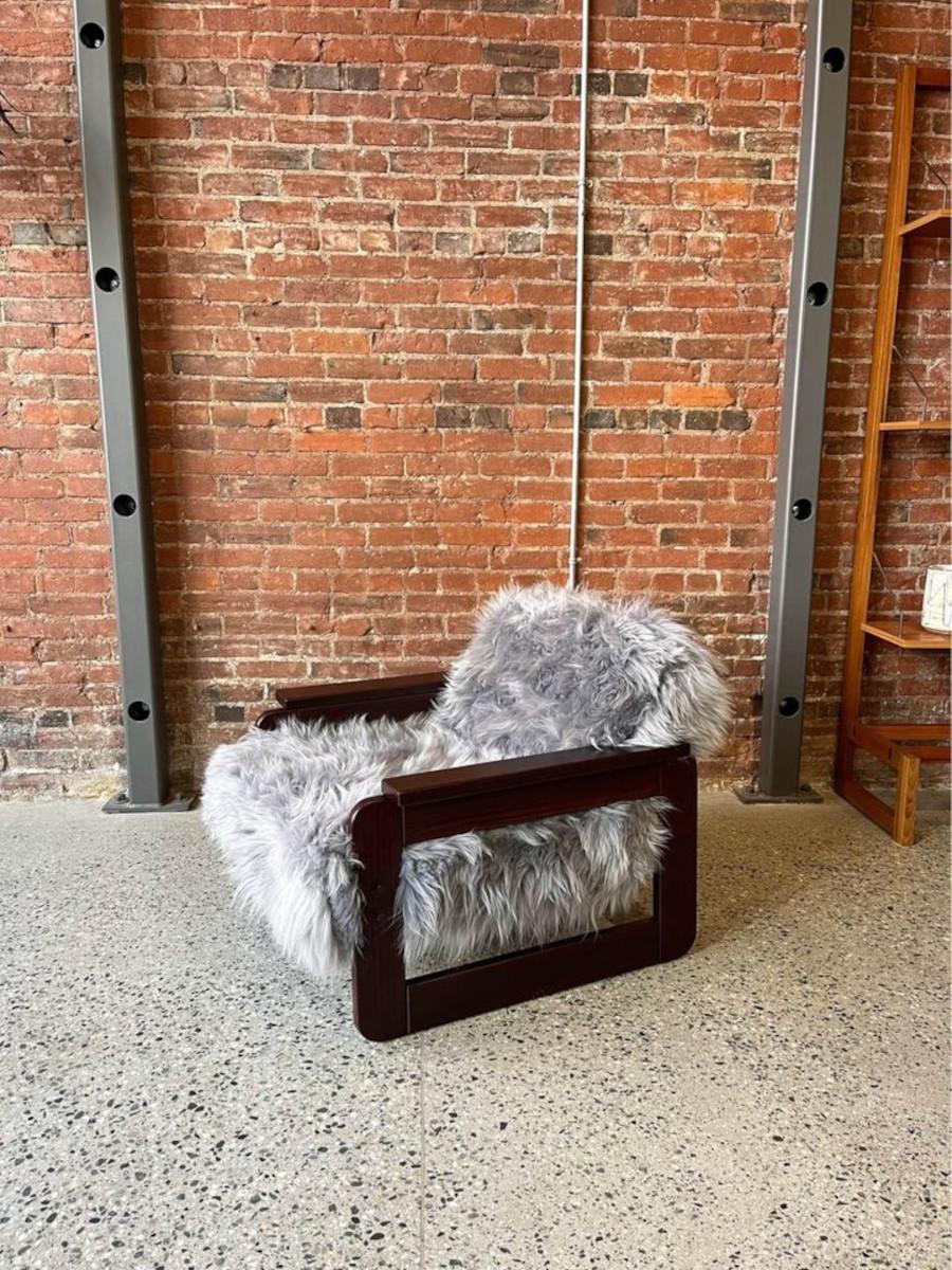 Mid-Century Modern 1960’s Brazilian Wood and Icelandic Sheepskin MP185 Chair by Percival Lafer For Sale