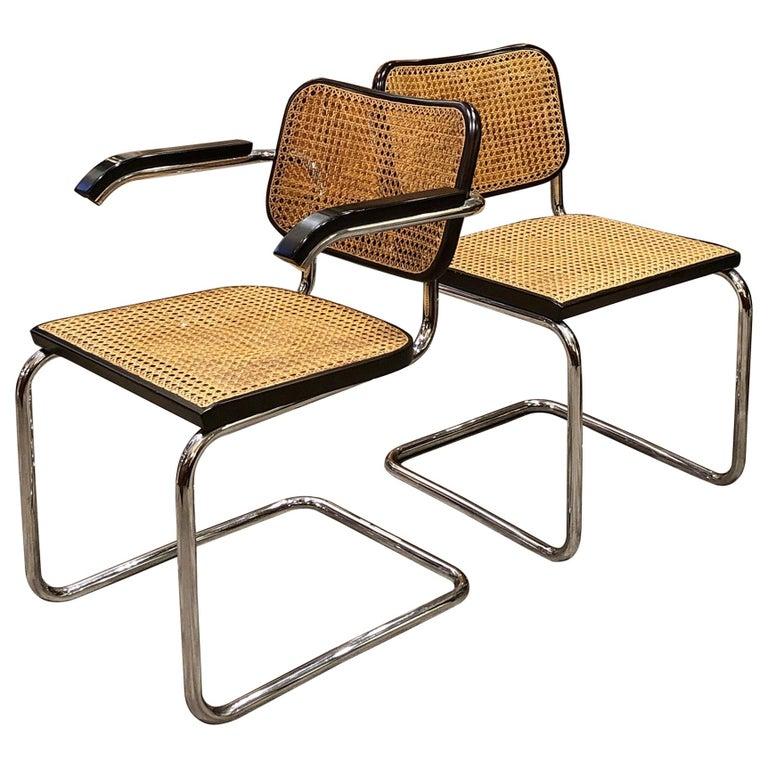 Designed in 1928, Marcel Breuer’s Cesca chair is a symbol of traditional craftsmanship mixed with Industrial methods and materials to help spreading tubular steel furniture. These chairs have handwoven cane inserts on the seats and on the backrest