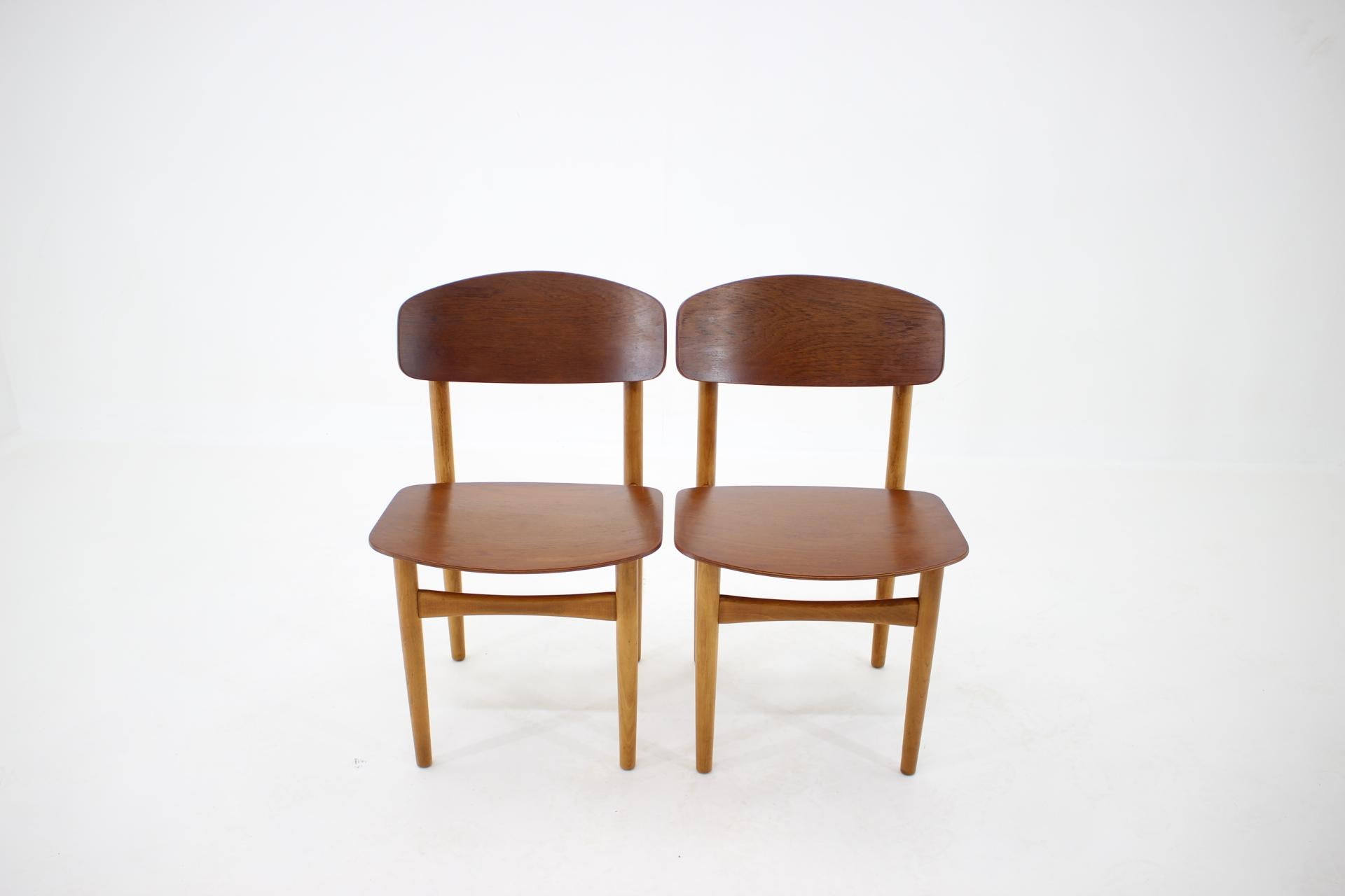 Danish 1960s Børge Mogensen Model 122 Oak and Teak Dining Chairs for Søborg Møbelfabric For Sale