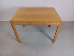 Tavolo laterale Foldes in quercia Børge Mogensen modello 5383 del 1960