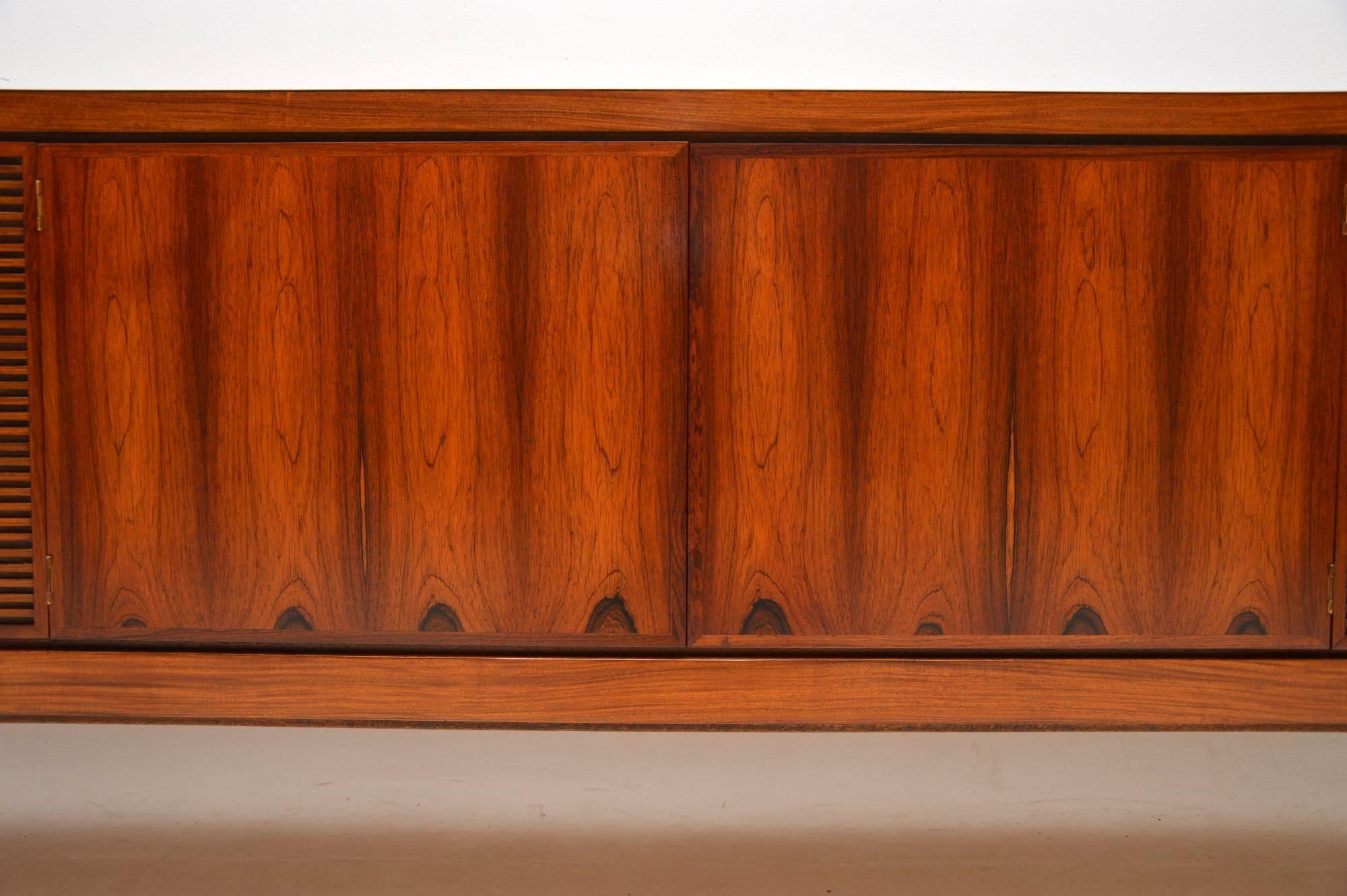 robert heritage sideboard