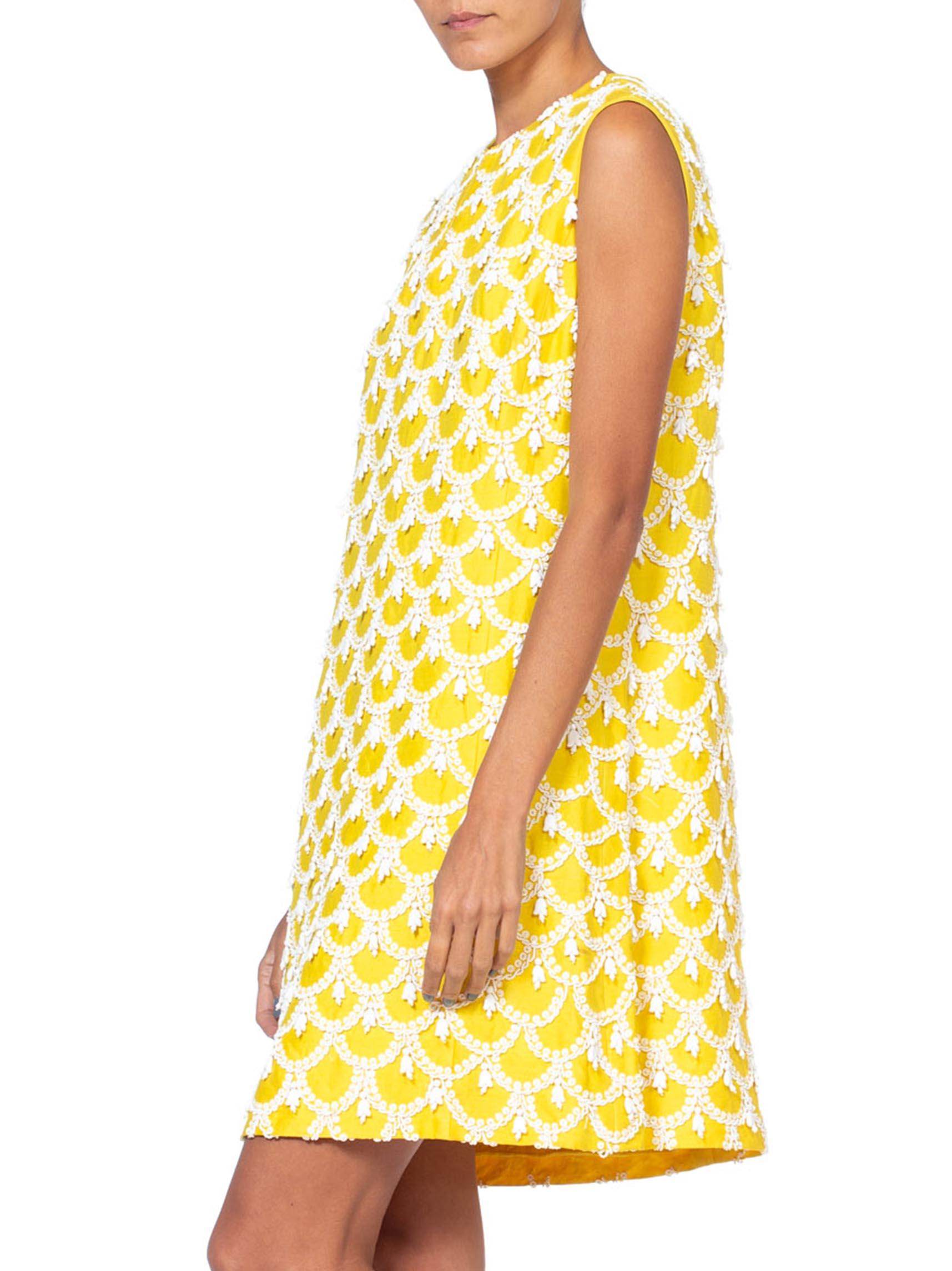 1960'S Yellow Hand Beaded Silk Radzimir Mod Cocktail Dress In Excellent Condition For Sale In New York, NY
