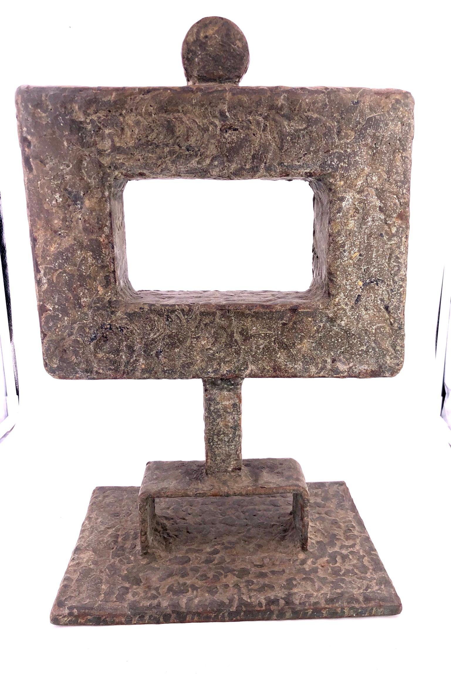 Abstract striking bronze sculpture by California artist Clay Walker, circa 1960s nice and heavy very impressive signed on the base.
