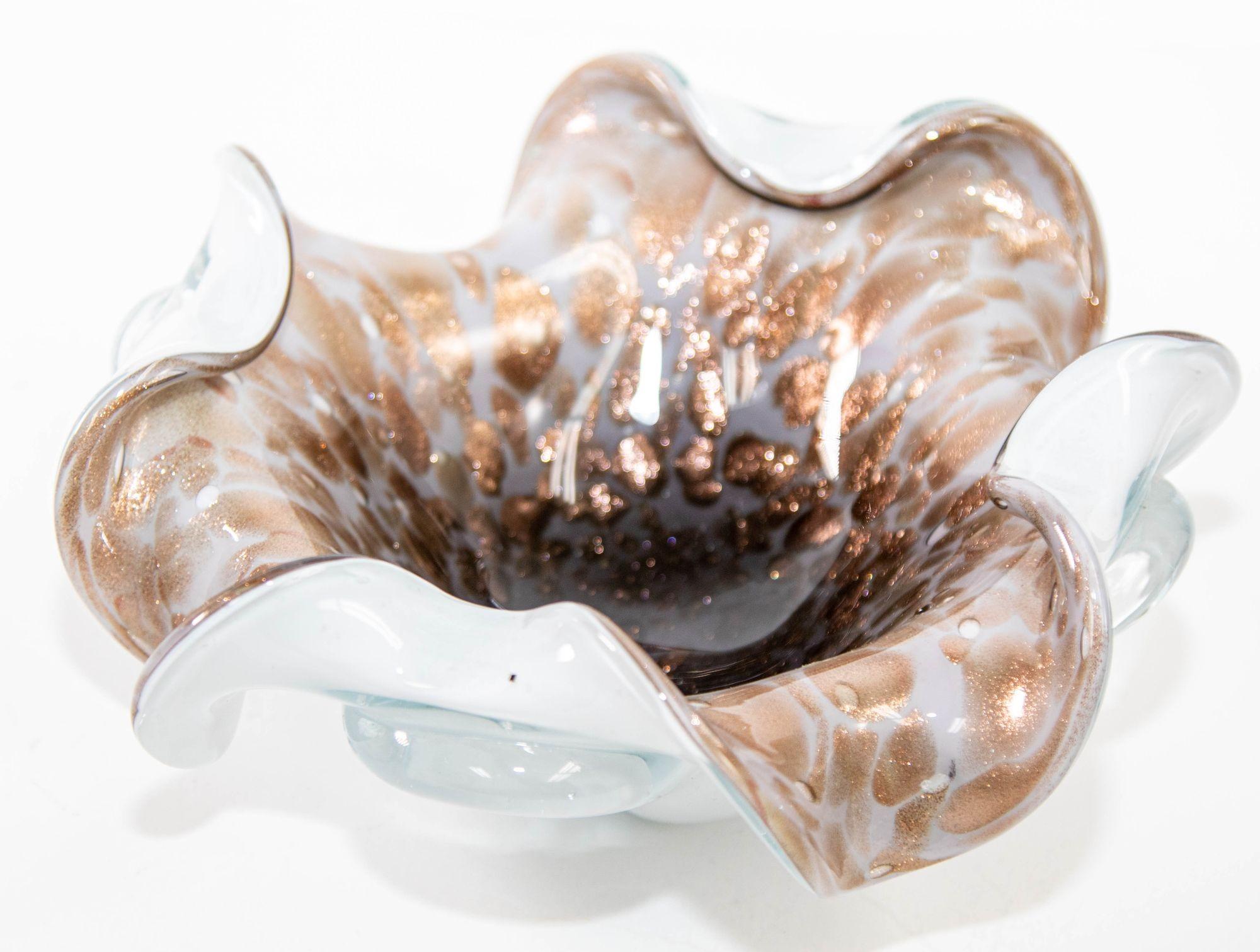 1960er Jahre Bronze Murano mundgeblasenes Glas italienische Schale mit Kupfer und Gold Flecken im Angebot 4