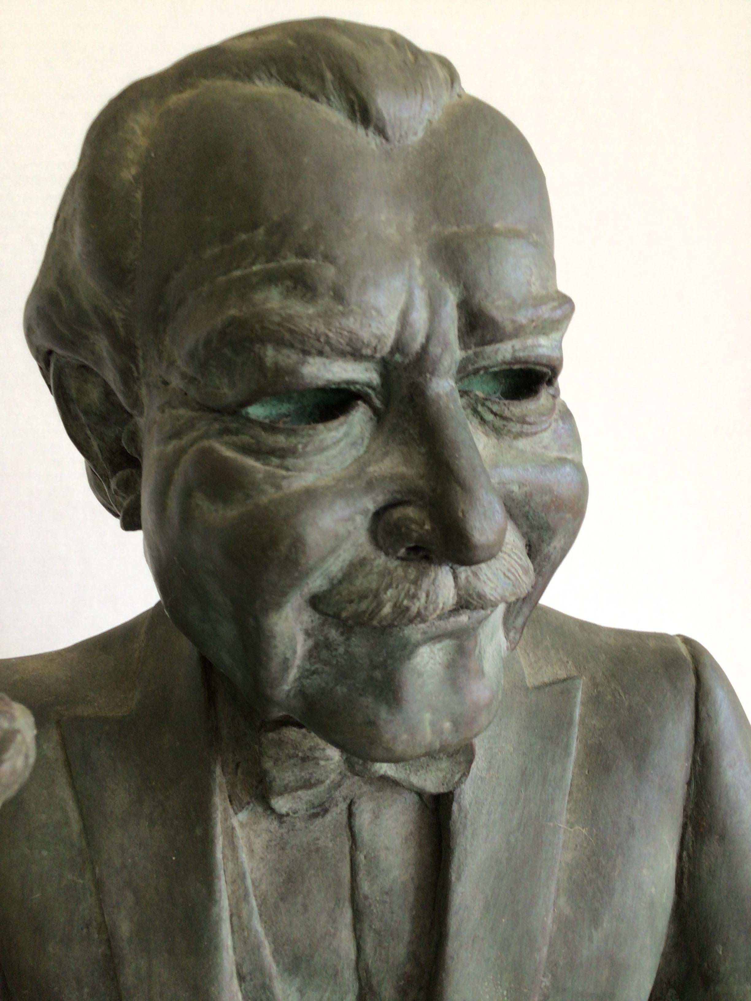 Intonaco Scultura in gesso di bronzo del 1960 raffigurante un Maestro/Conduttore su base di Wood in vendita