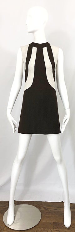 1960s Brown and Ivory Linen Space Age Vintage 60s Mod Mini Shift Dress