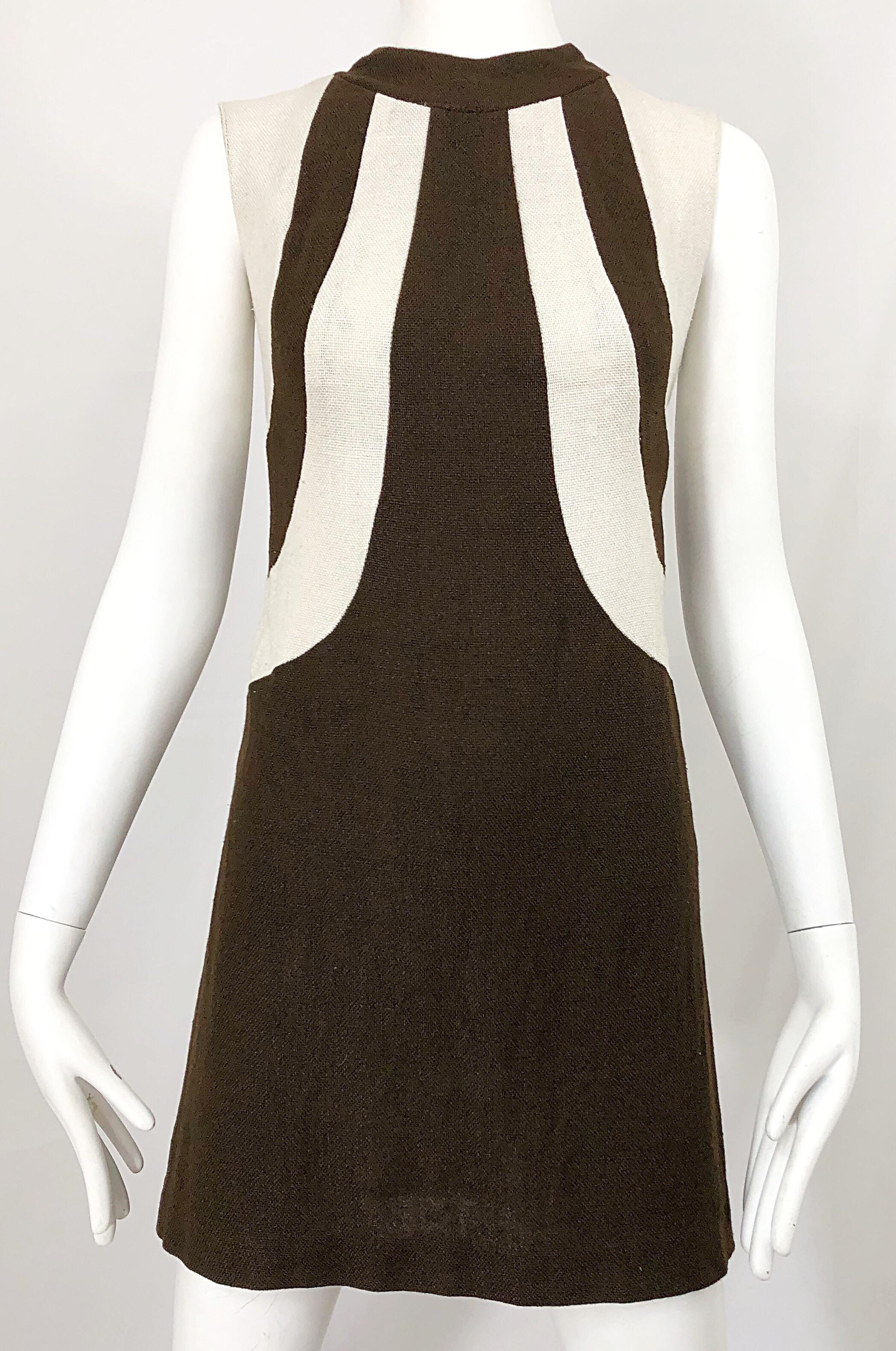 White 1960s Brown and Ivory Linen Space Age Vintage 60s Mod Mini Shift Dress