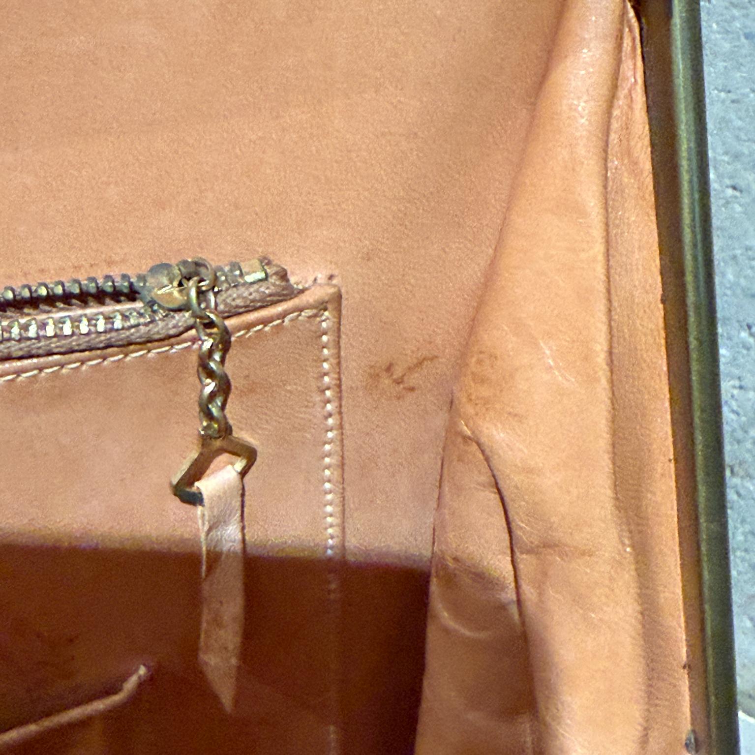 1960s Brown Crocodile Handbag Deauville For Sale 8