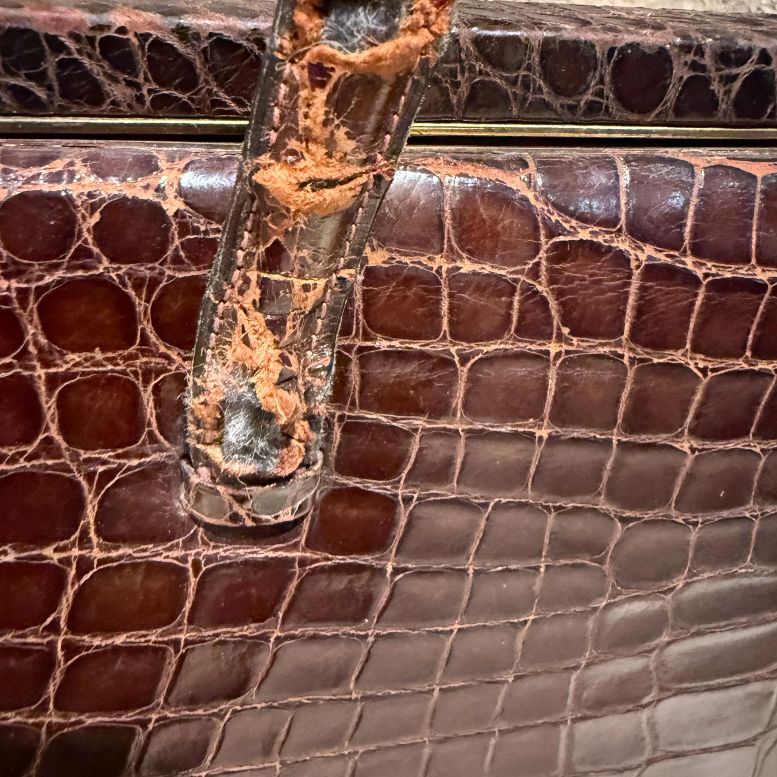 20th Century 1960s Brown Crocodile Handbag Deauville For Sale