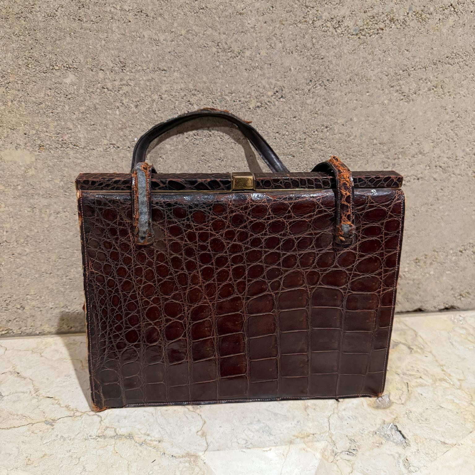 1960s Brown Crocodile Handbag Deauville For Sale 1