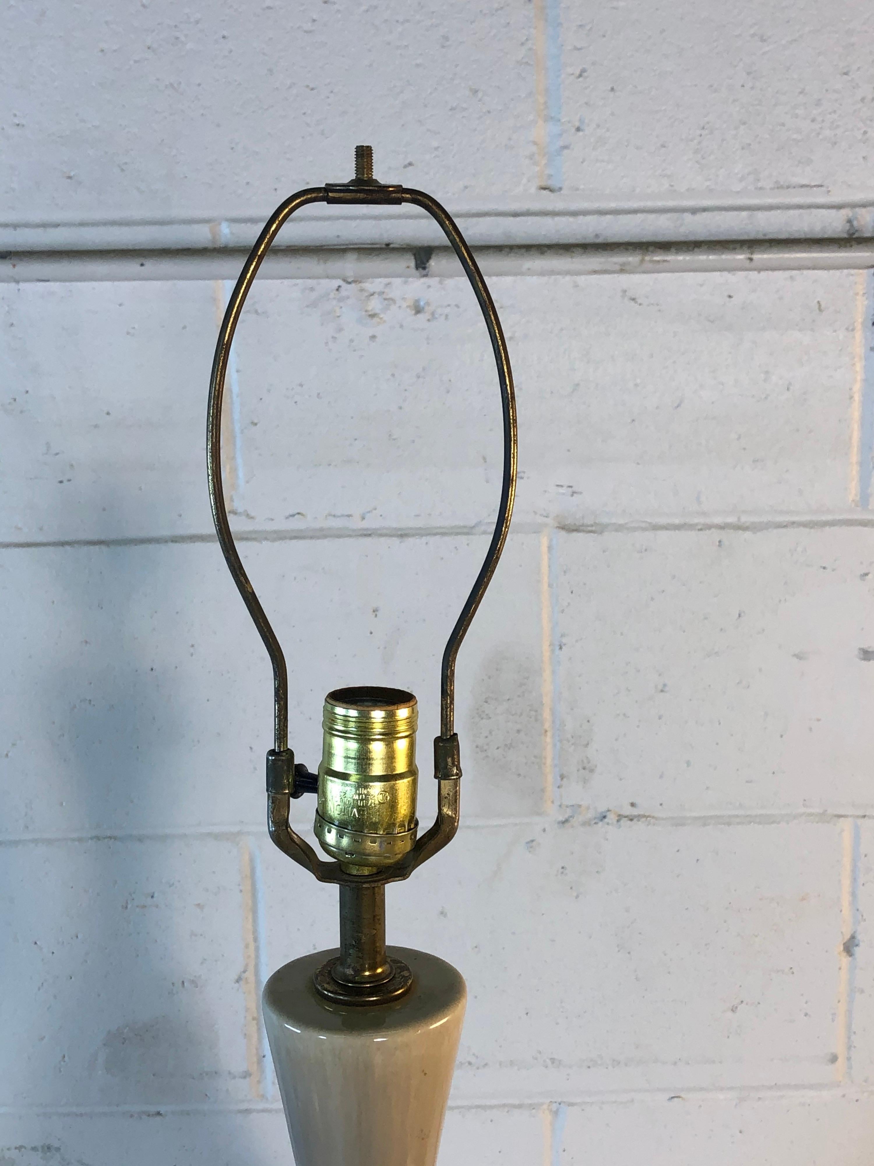 American 1960s Brown Drip Glaze Table Lamp