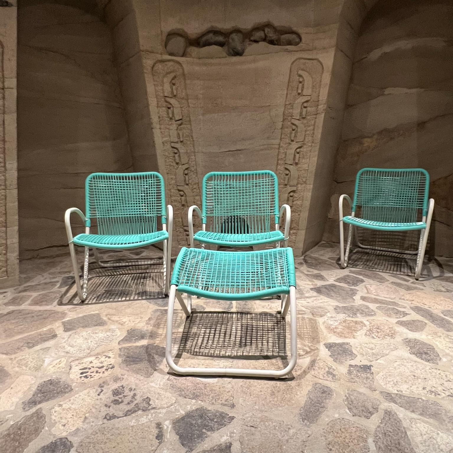 Ensemble de patio Jordan marron des années 1960, 4 chaises et 1 pouf de style Walter Lamb en vente 2