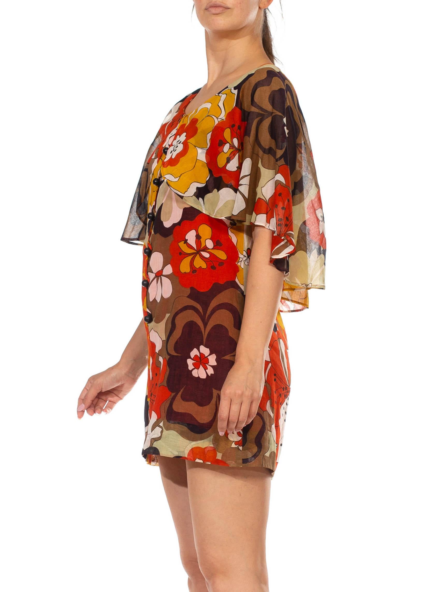 1960S Brown & Orange Cotton Blend Large Floral Print Romper With Capelet In Excellent Condition For Sale In New York, NY