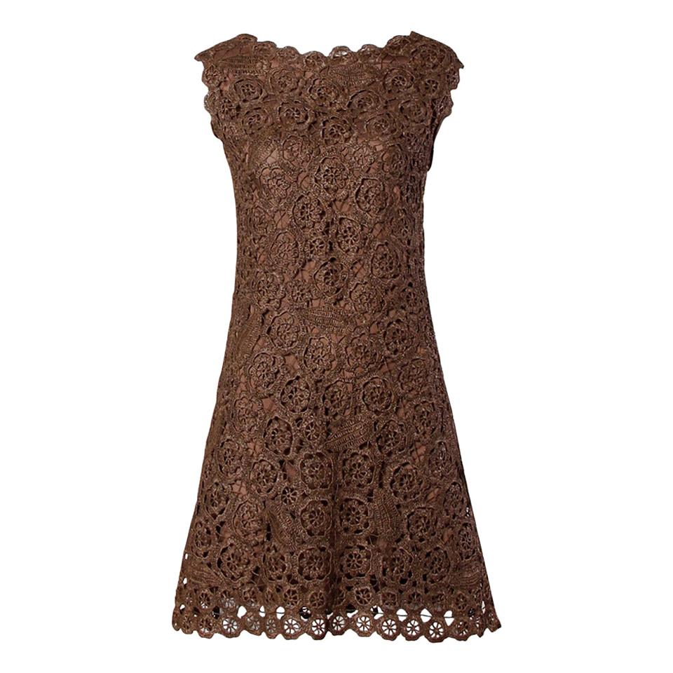1960s Brown Scalloped Hand Crochet Raffia Lace Shift Dress