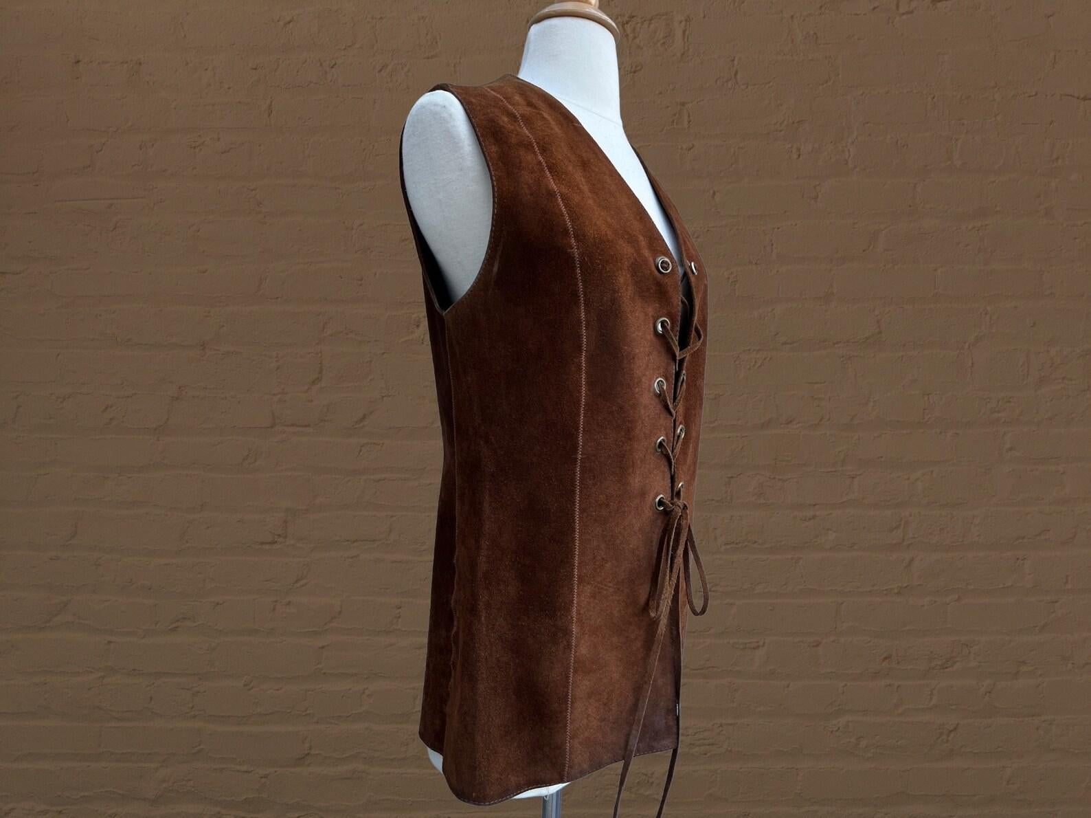 1960s brown suede leather vest In Excellent Condition For Sale In Brooklyn, NY