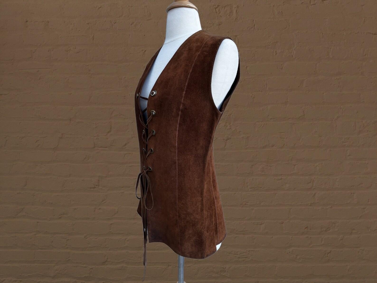 Susan Small Brown Suede Leather Vest, Circa 1960s For Sale 2