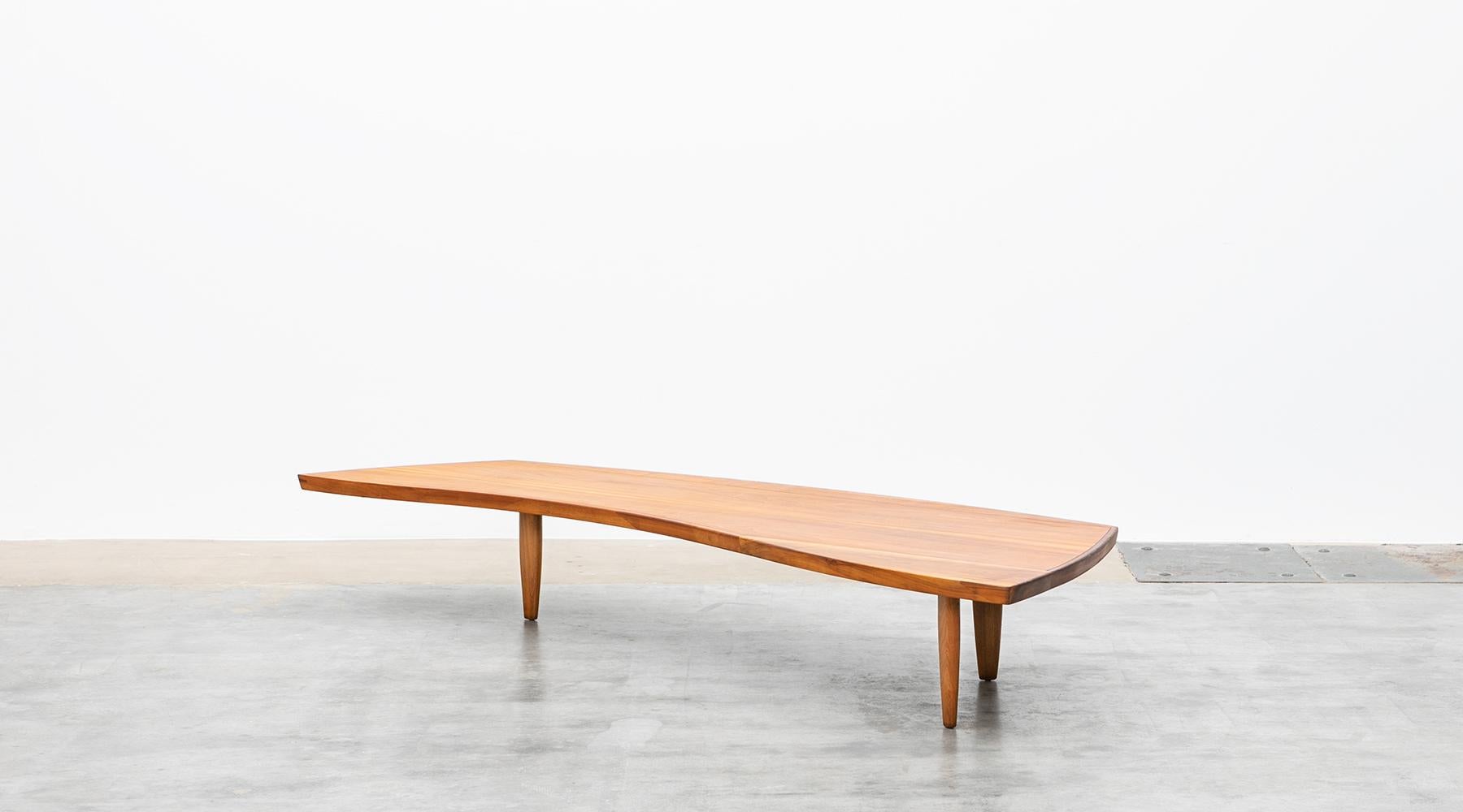 Mid-20th Century 1960s Brown Walnut Veneer Coffee Table by George Nakashima