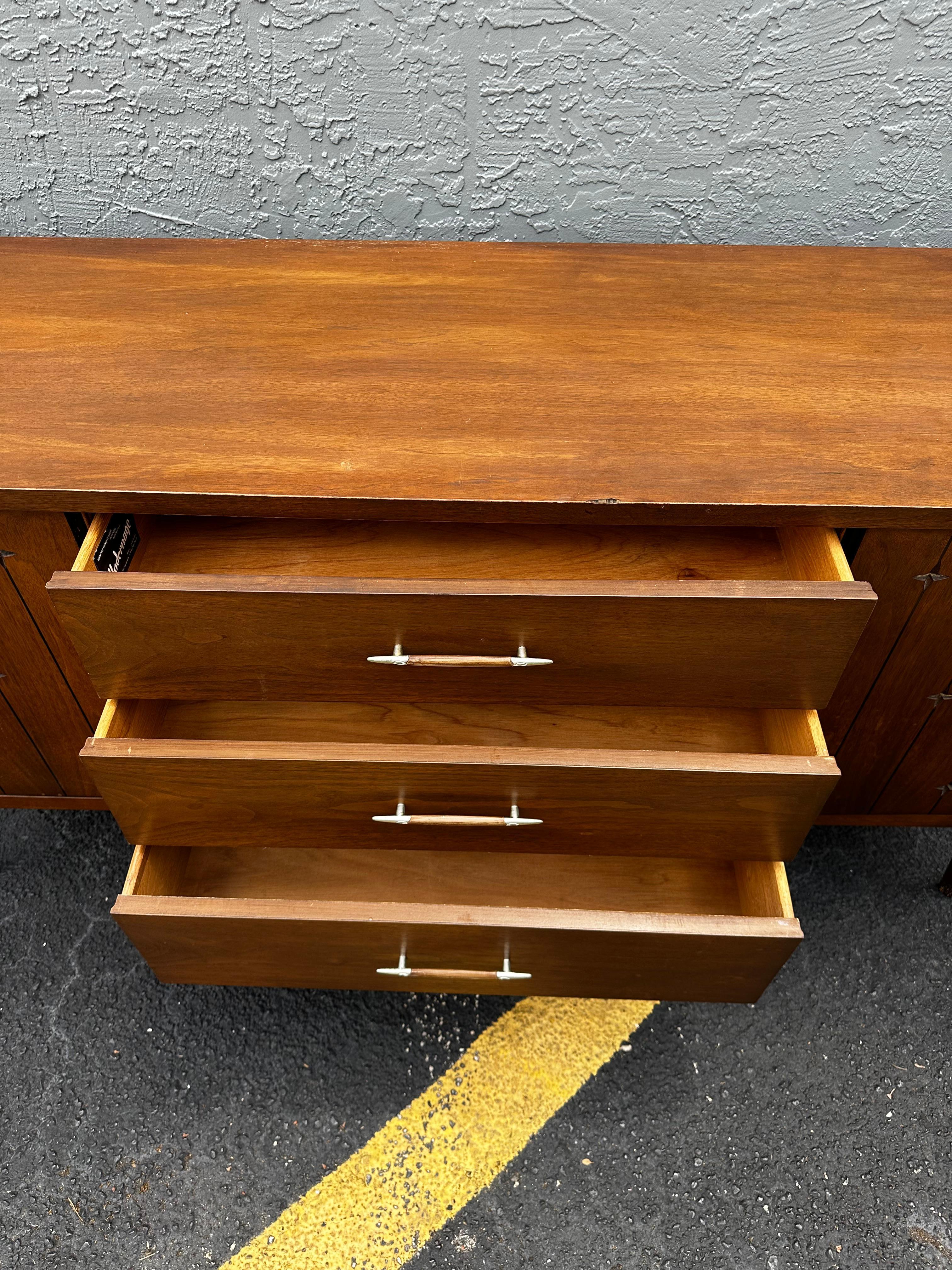 1960s Broyhill Saga MCM Walnut Dresser Drawers Credenza For Sale 4